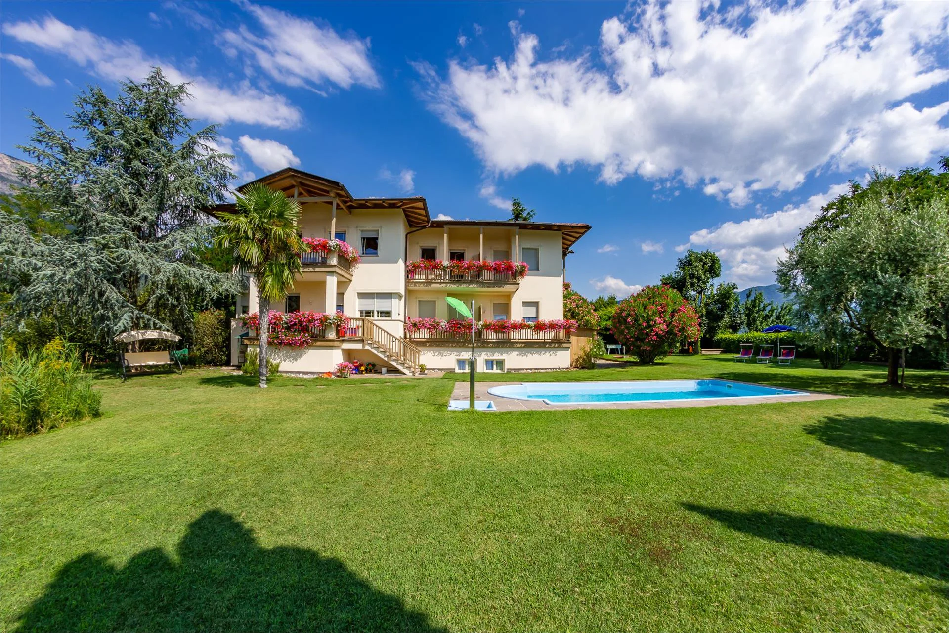 Blumenhof Appiano sulla Strada del Vino 8 suedtirol.info