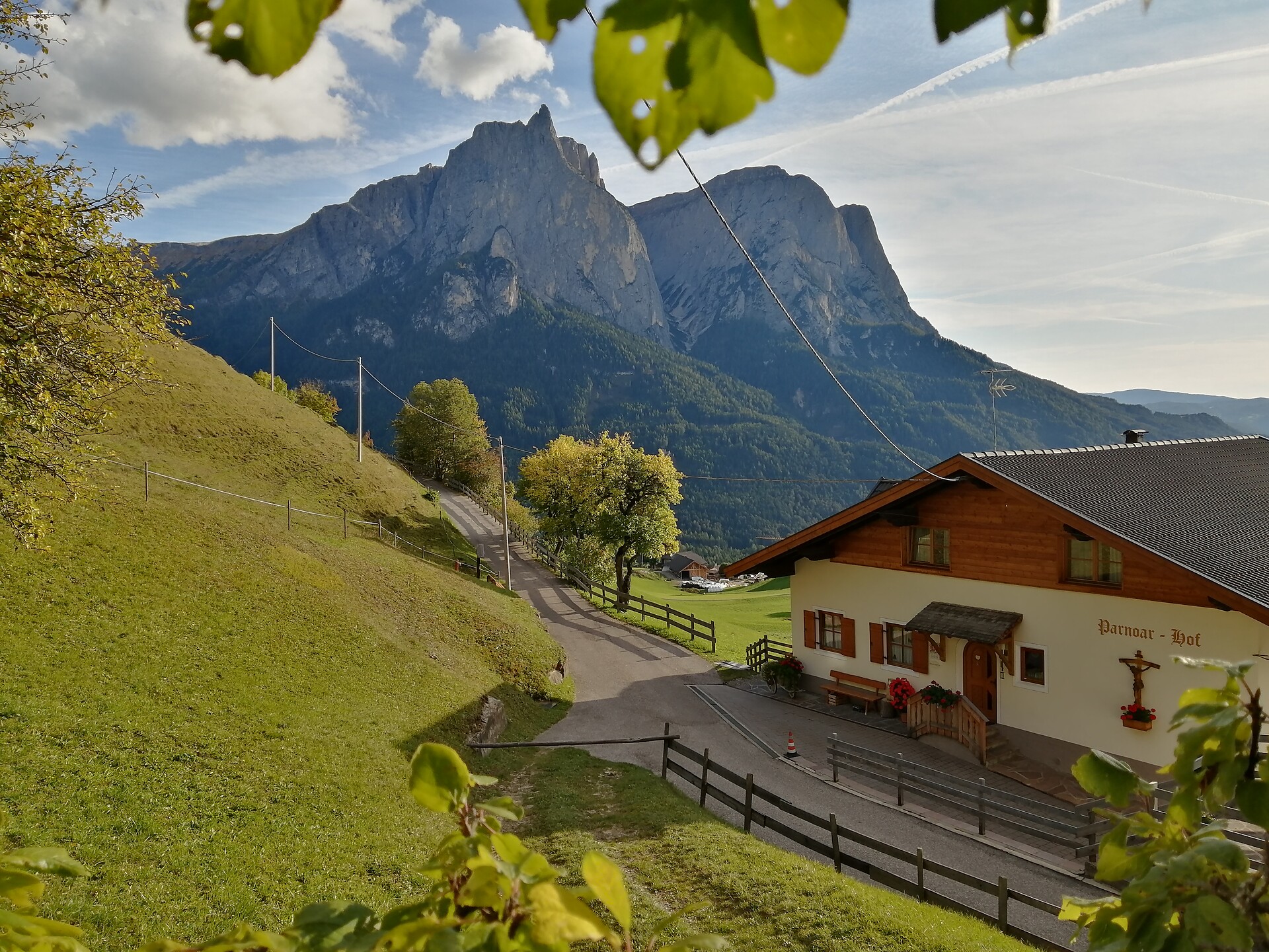 Hof mit Schlern