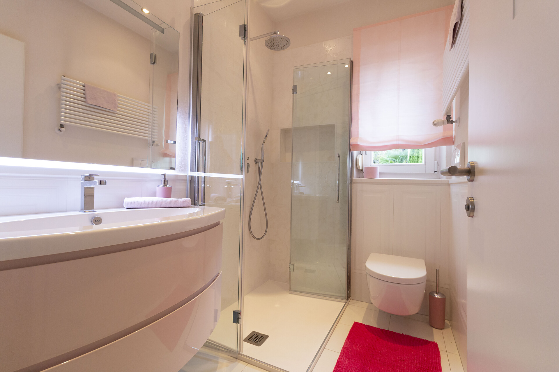 Bagno diurno con doccia