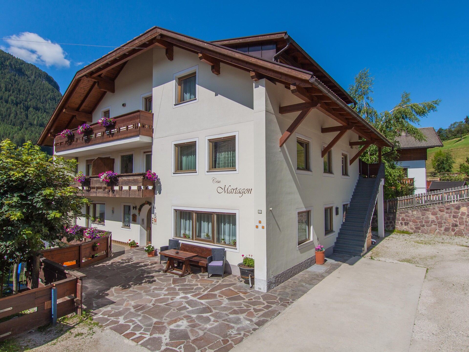 Apartments Martagon
