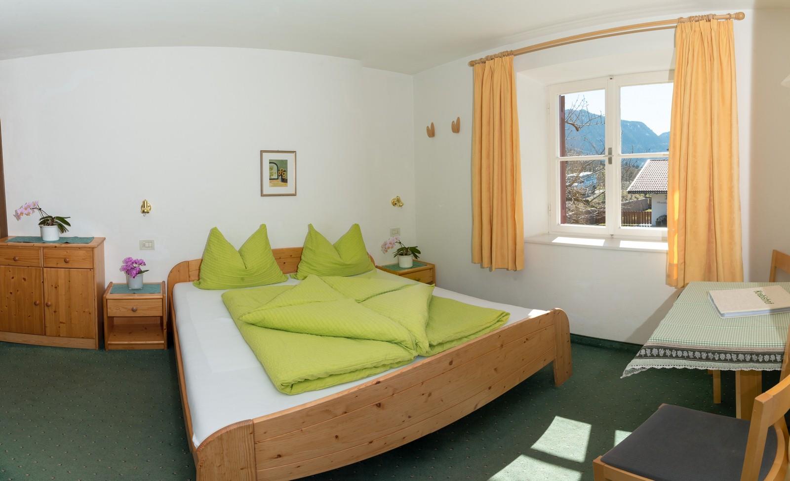B&B - Ferienwohnungen Krebishof Schenna 30 suedtirol.info