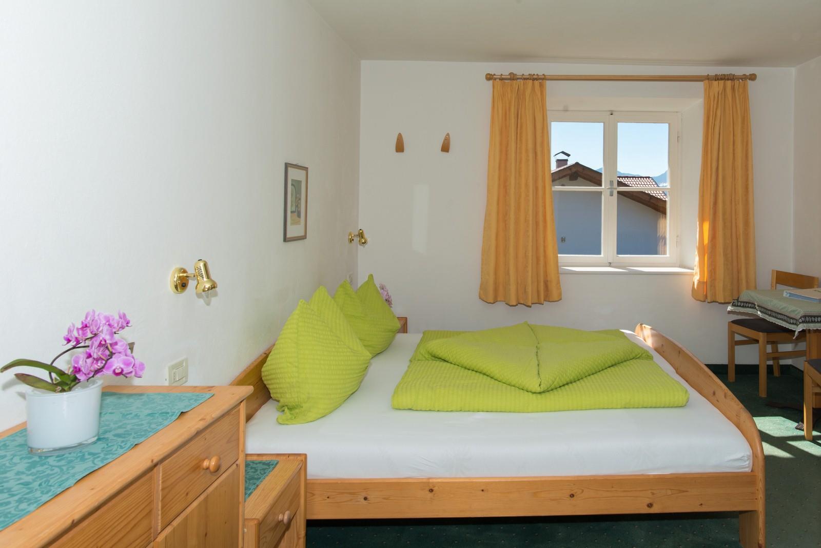 B&B - Ferienwohnungen Krebishof Schenna 28 suedtirol.info
