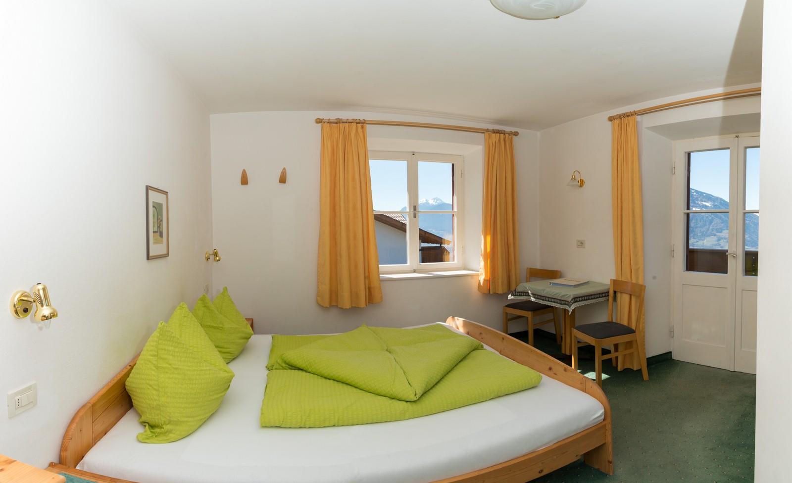 B&B - Ferienwohnungen Krebishof Schenna 29 suedtirol.info