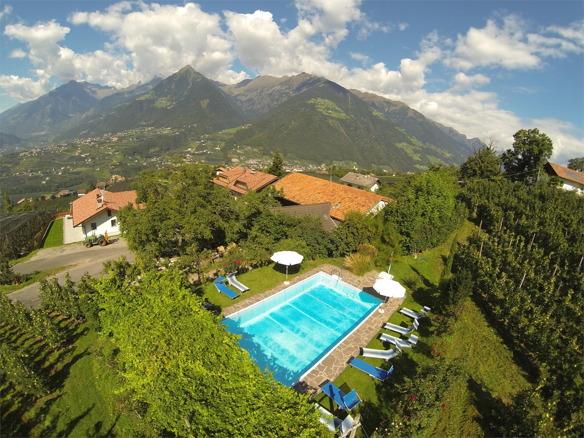 B&B - Ferienwohnungen Krebishof Schenna 1 suedtirol.info