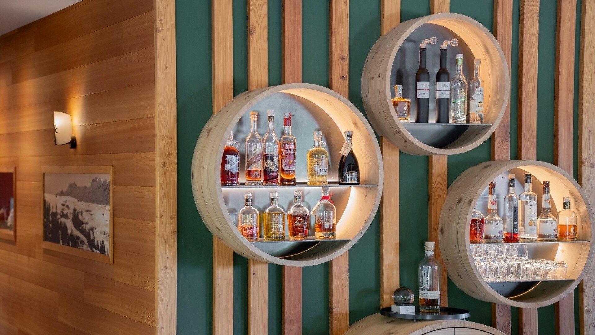 bar