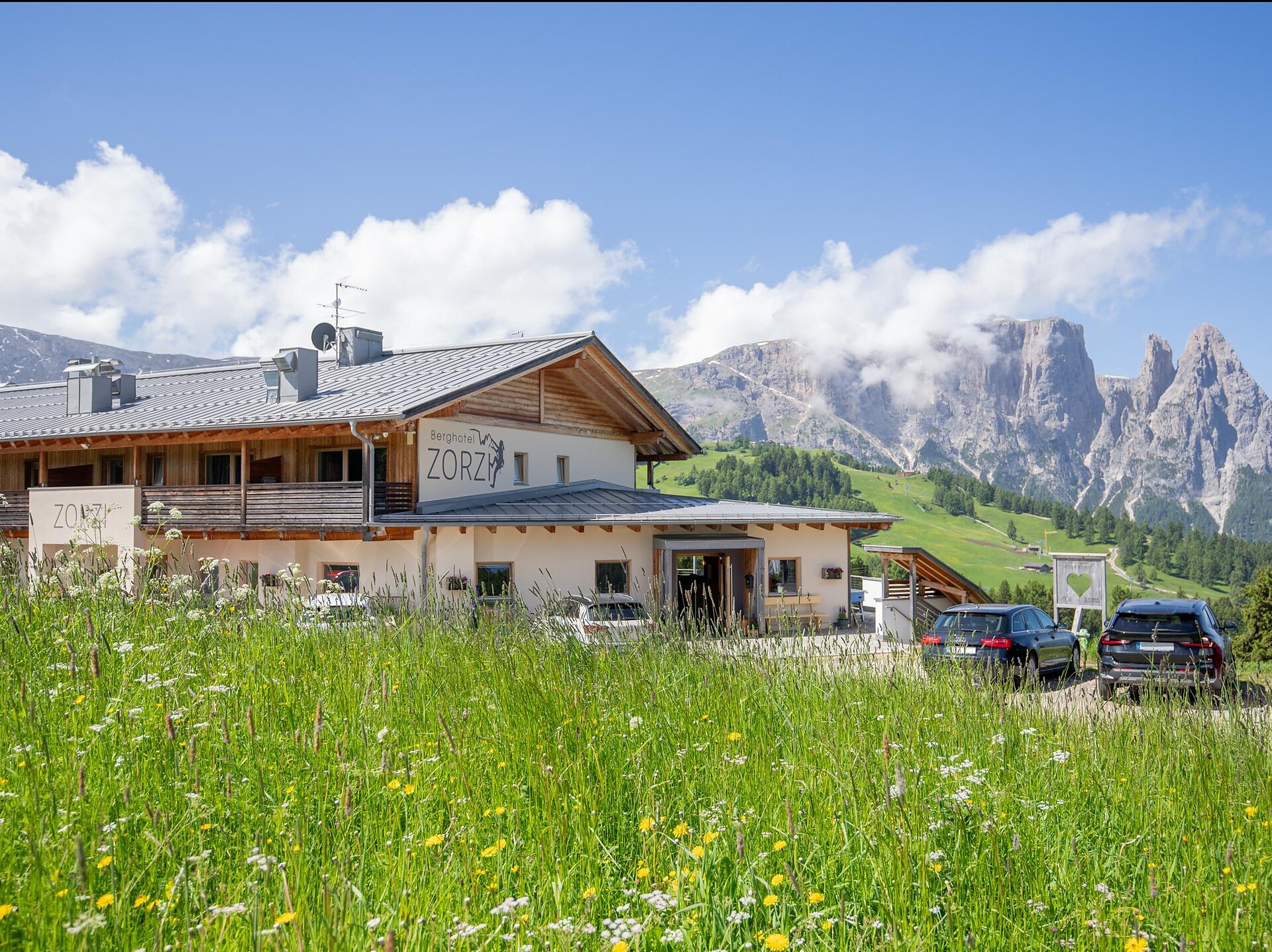Berghotel Zorzi Kastelruth 1 suedtirol.info
