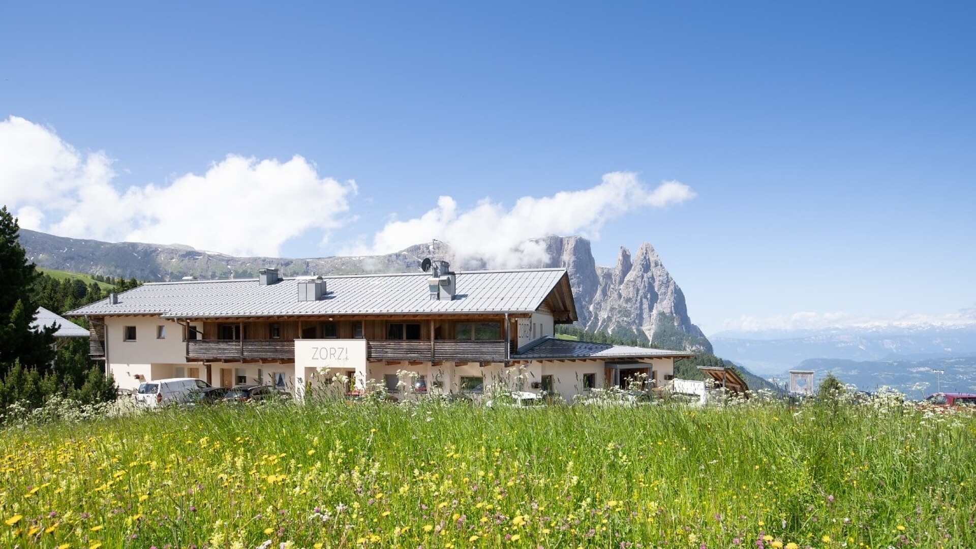 Berghotel Zorzi Kastelruth 2 suedtirol.info