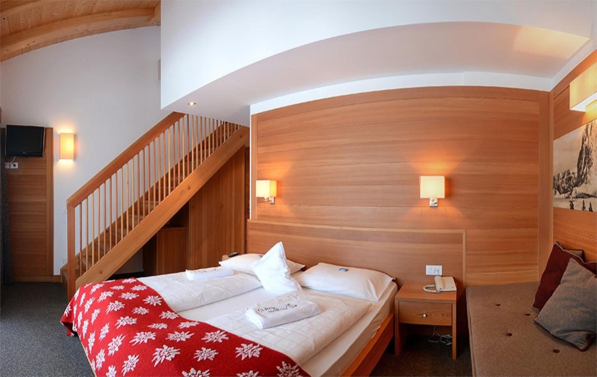 Berghotel Zorzi Kastelruth 13 suedtirol.info