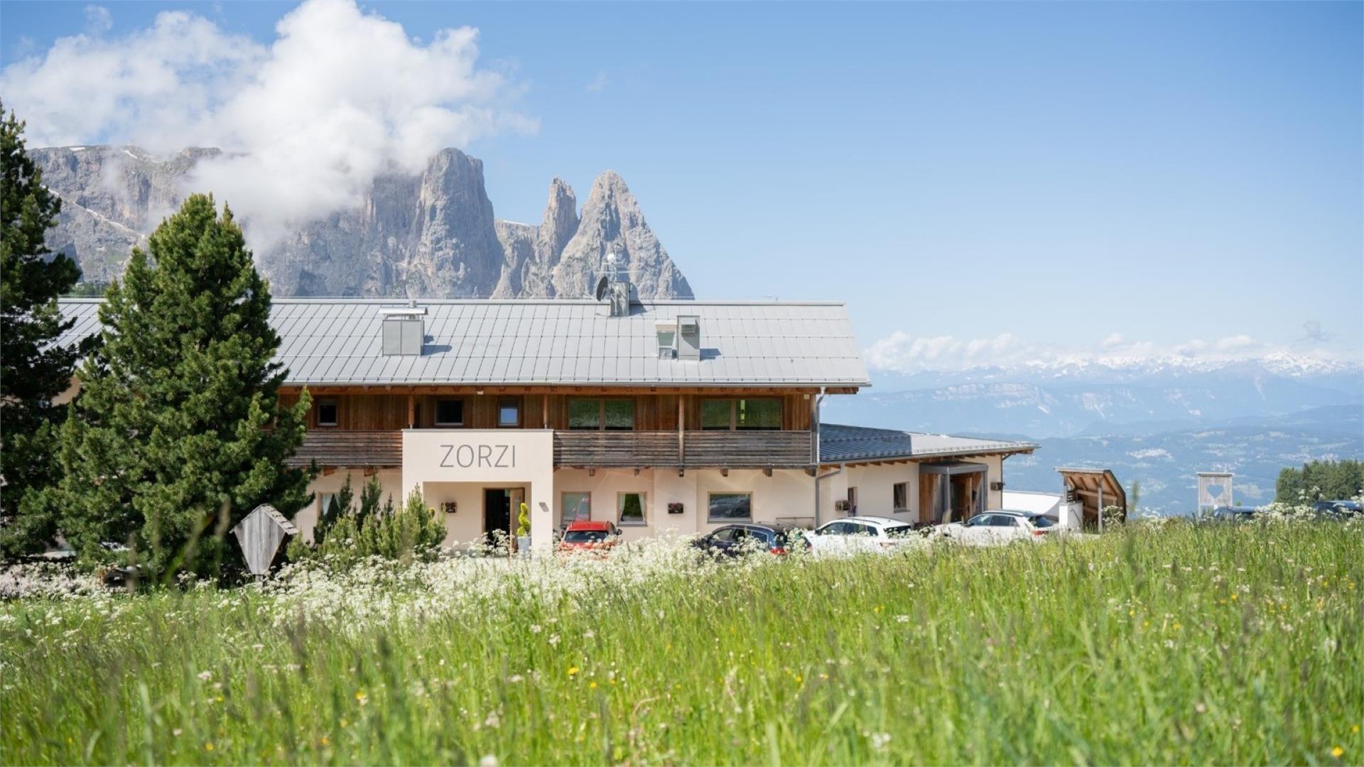 Berghotel Zorzi Kastelruth 23 suedtirol.info