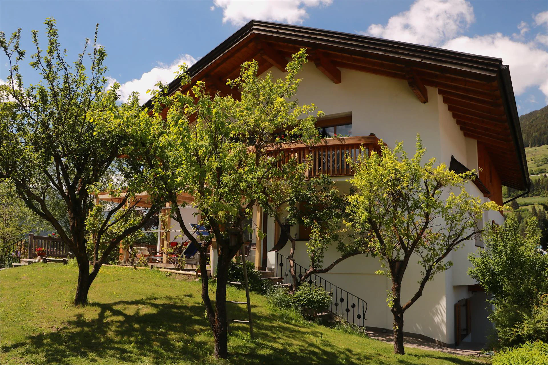 B&B Frühlingsheim Racines 19 suedtirol.info