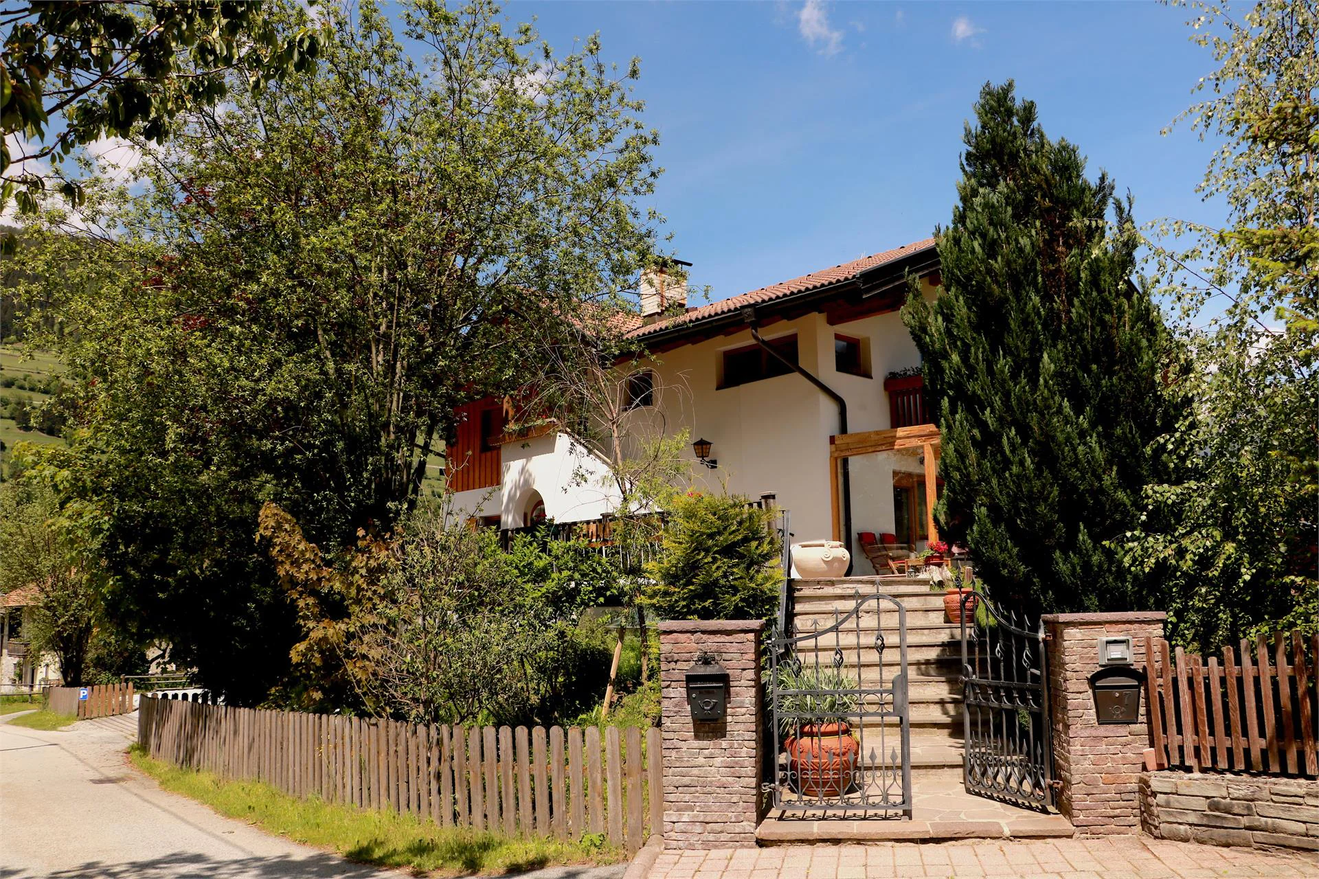 B&B Frühlingsheim Racines 16 suedtirol.info