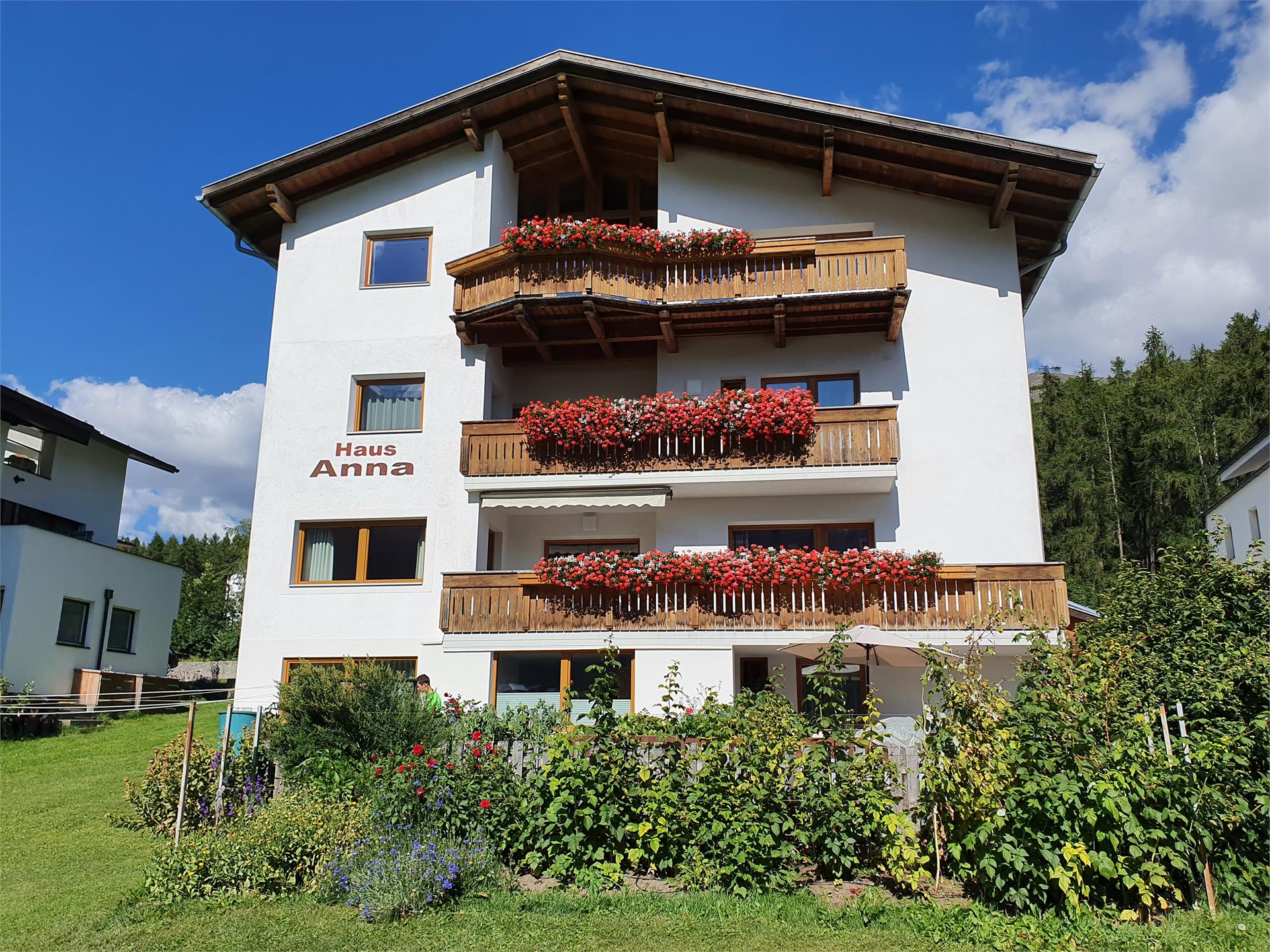 b&b Haus  Anna Curon Venosta 2 suedtirol.info