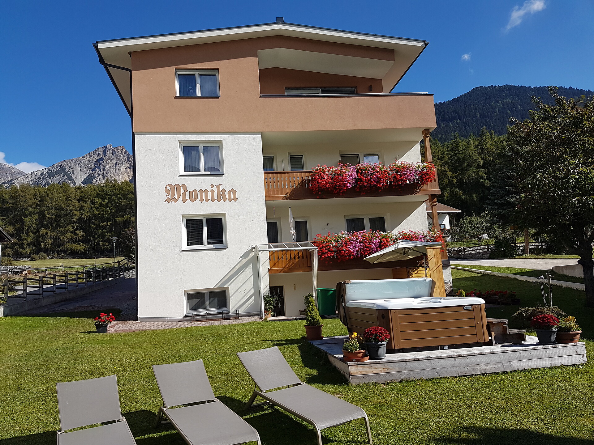 enjoy Monika apartments Graun im Vinschgau 15 suedtirol.info
