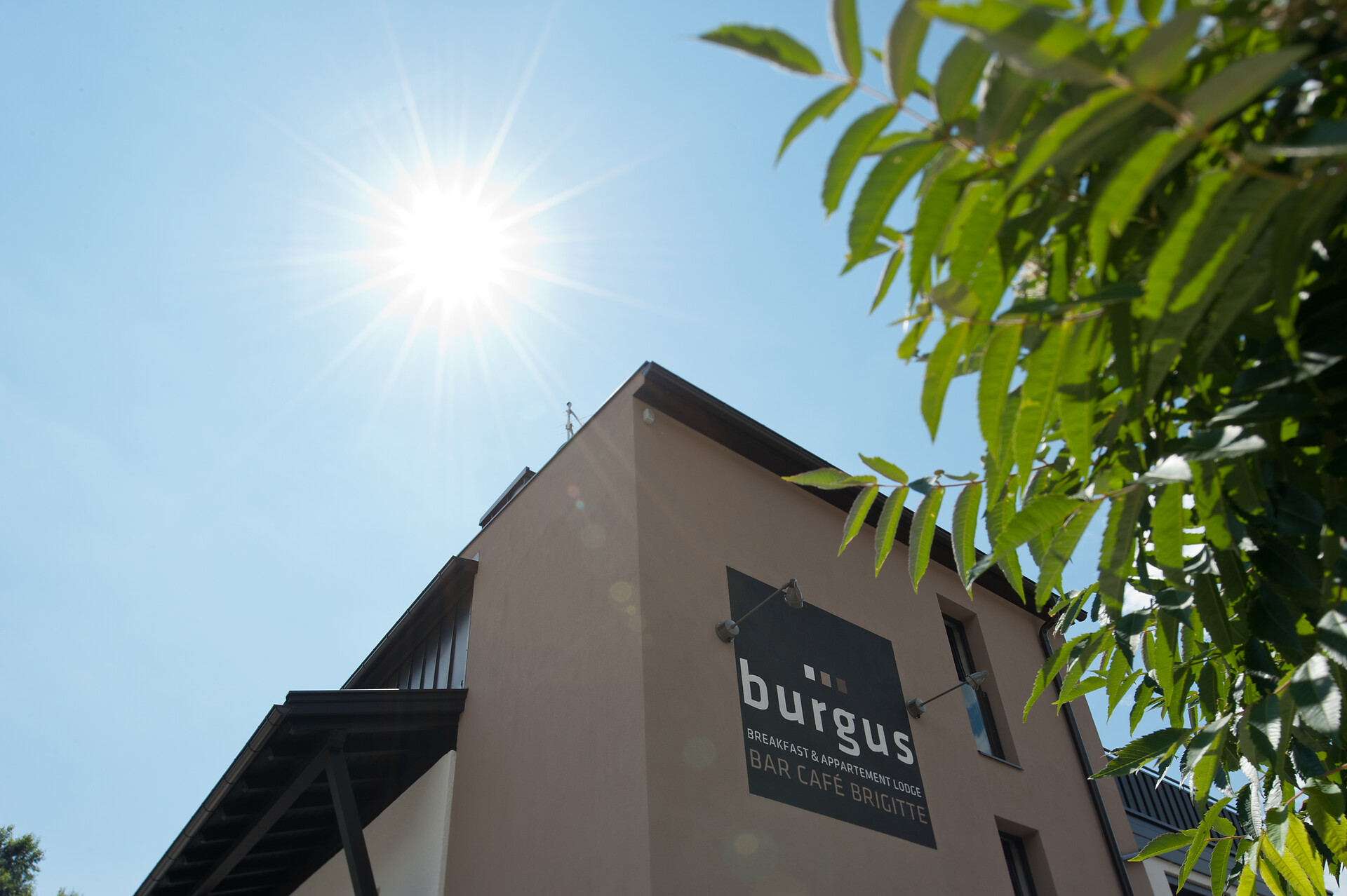 Burgus - design suites & apartments Malles 15 suedtirol.info