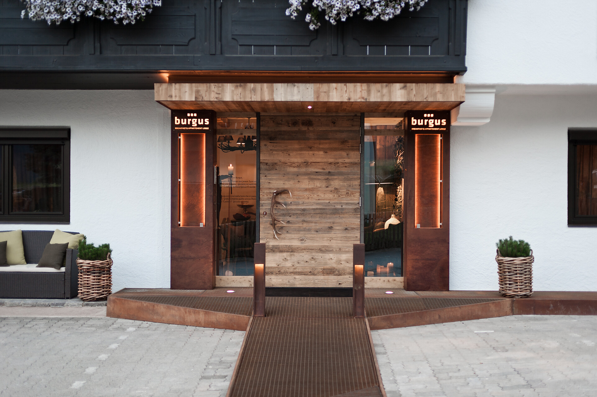 Burgus - design suites & apartments Malles 17 suedtirol.info