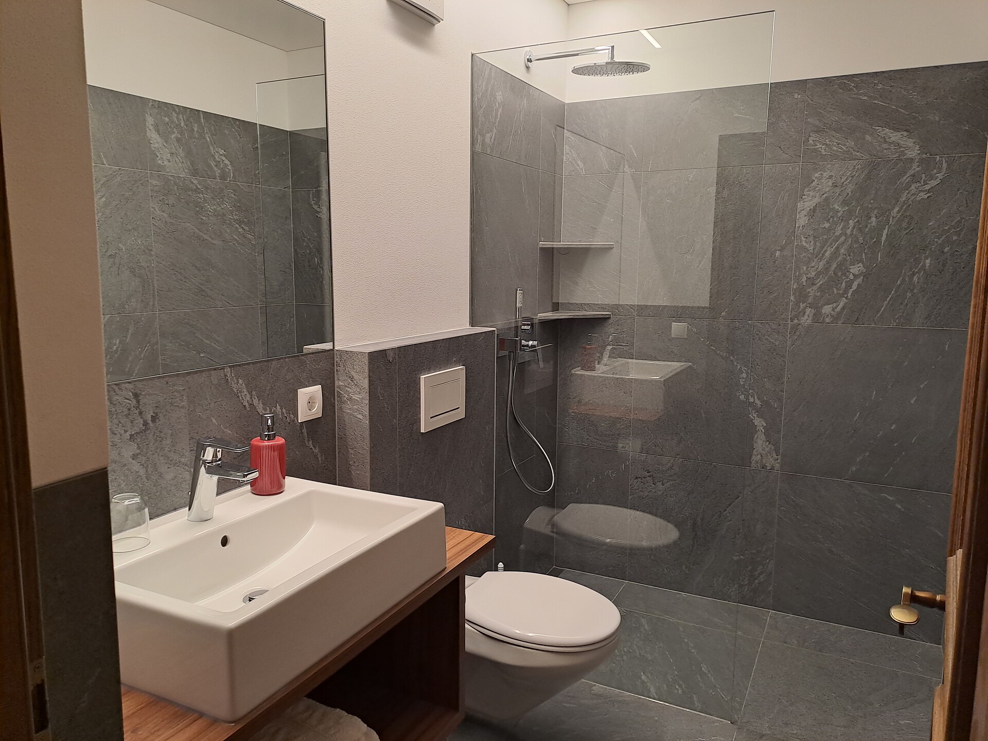 bathroom apartment SPÄTWIESE