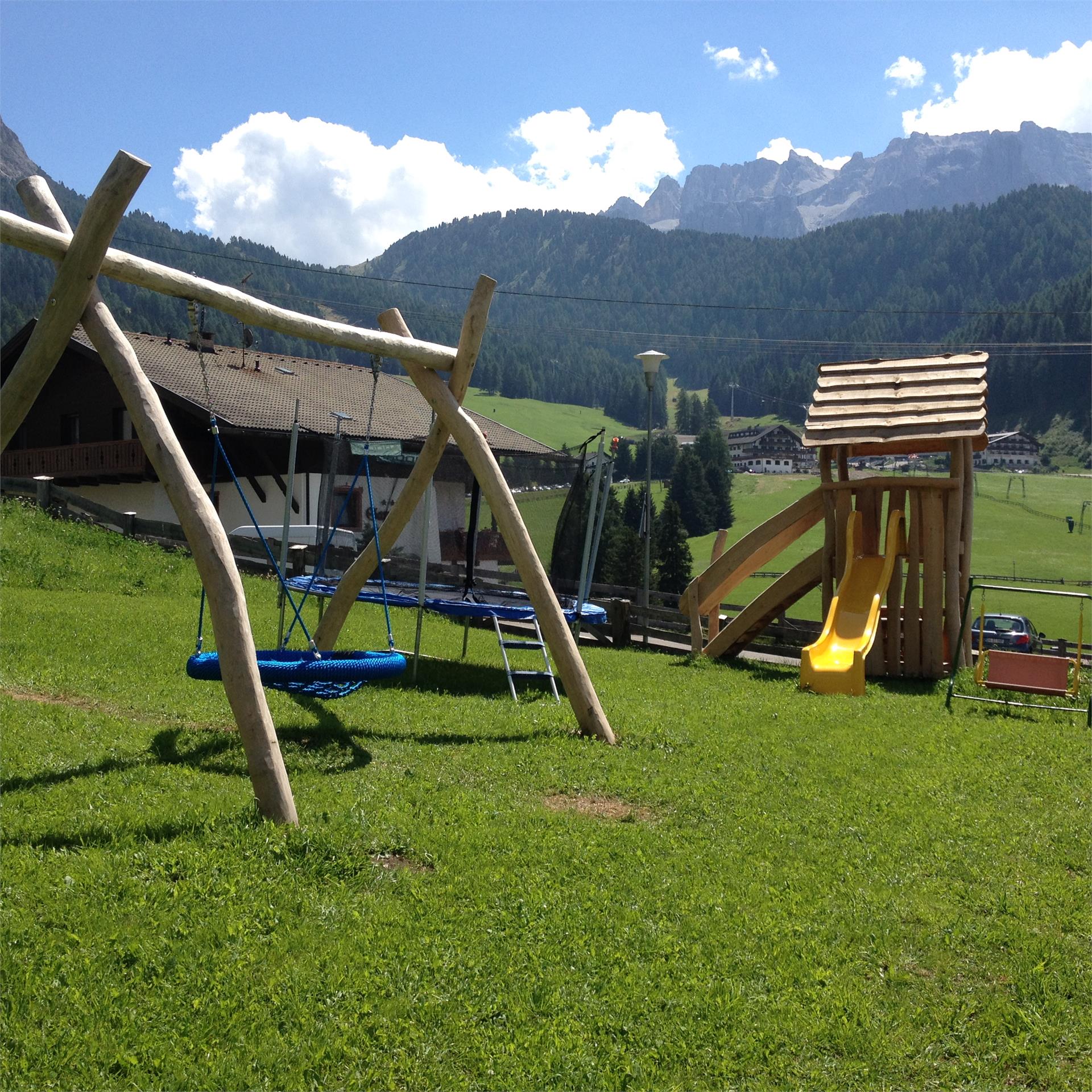 B&B - Apartments Maso Larciunei - Bauernhof Wolkenstein 5 suedtirol.info