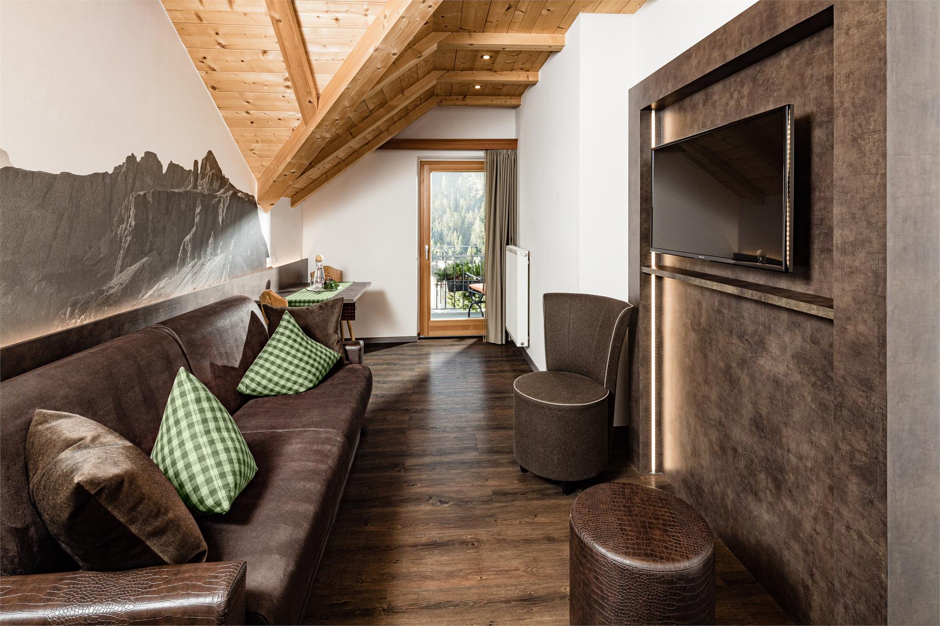 Boutique & Fashion Hotel Maciaconi Wolkenstein 26 suedtirol.info