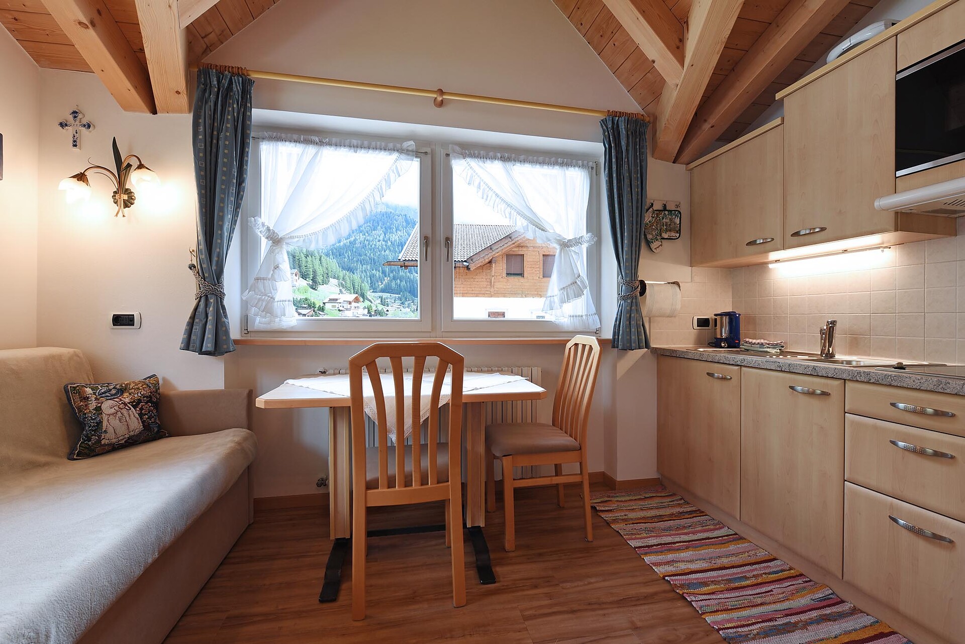 B&B - Apartments Villa Larix Selva 12 suedtirol.info