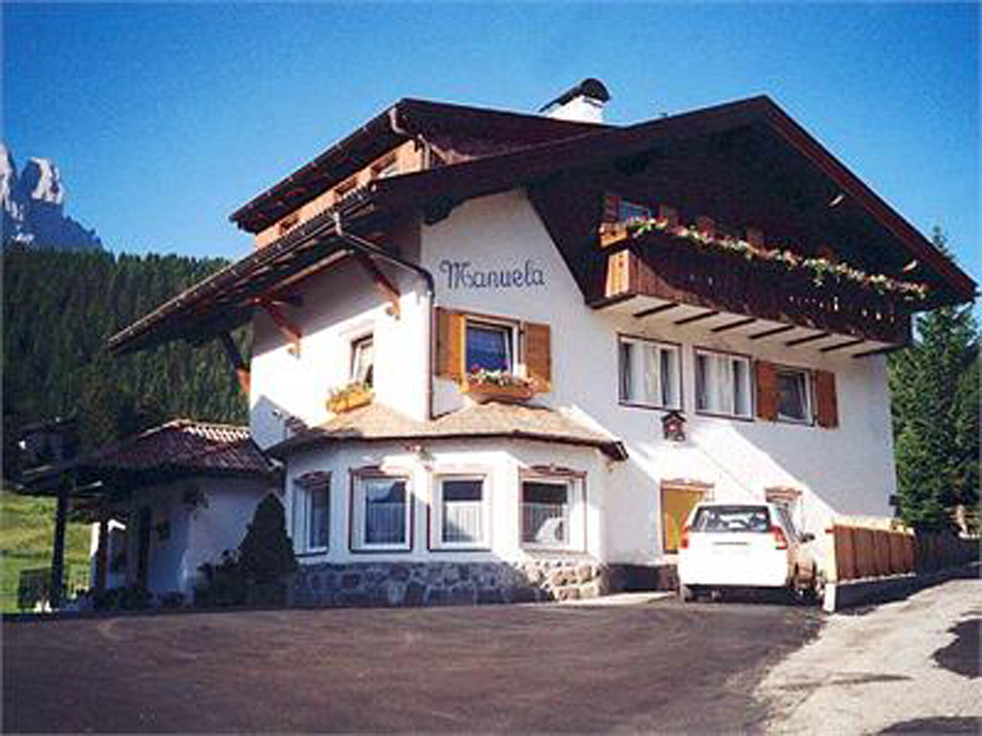 B&B