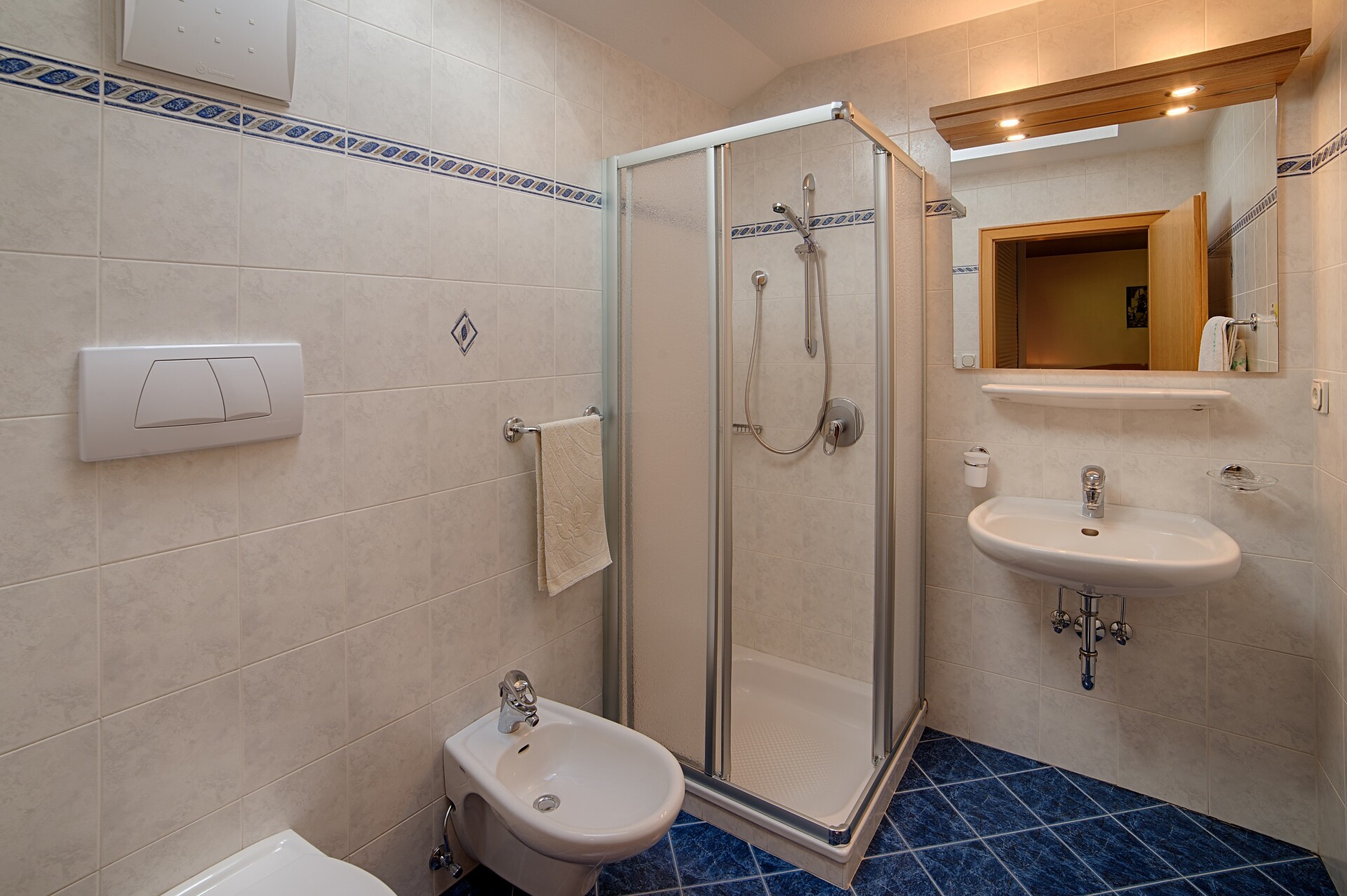 Pension Brugghof_bathroom