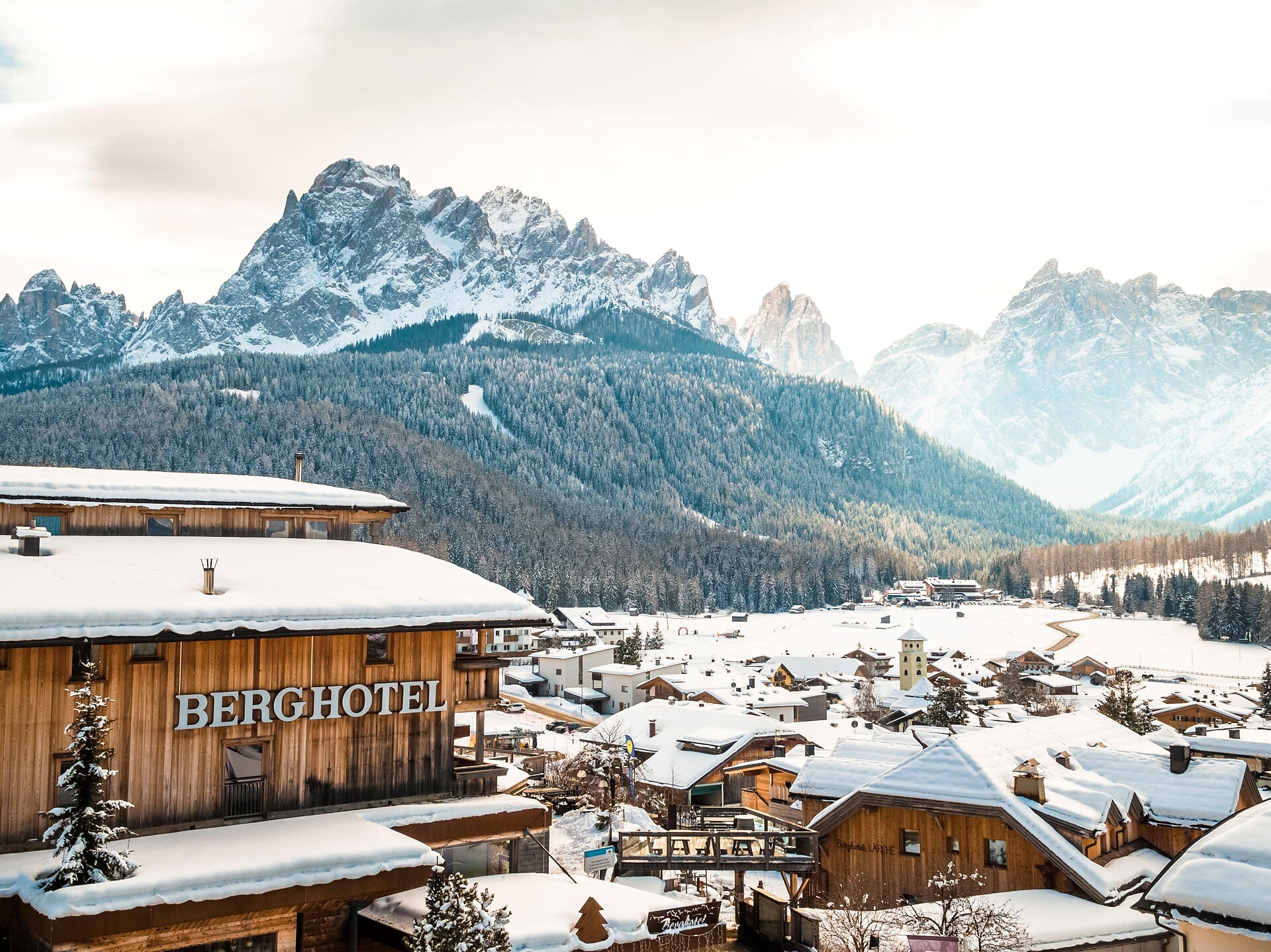 Berghotel con le Dolomiti di Sesto