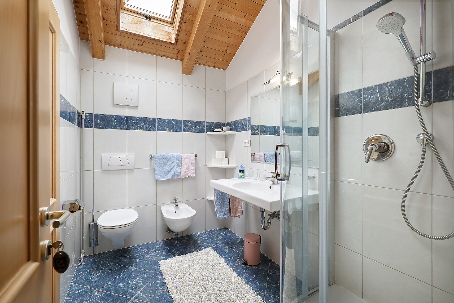 Wohnung Hirzer Badezimmer
