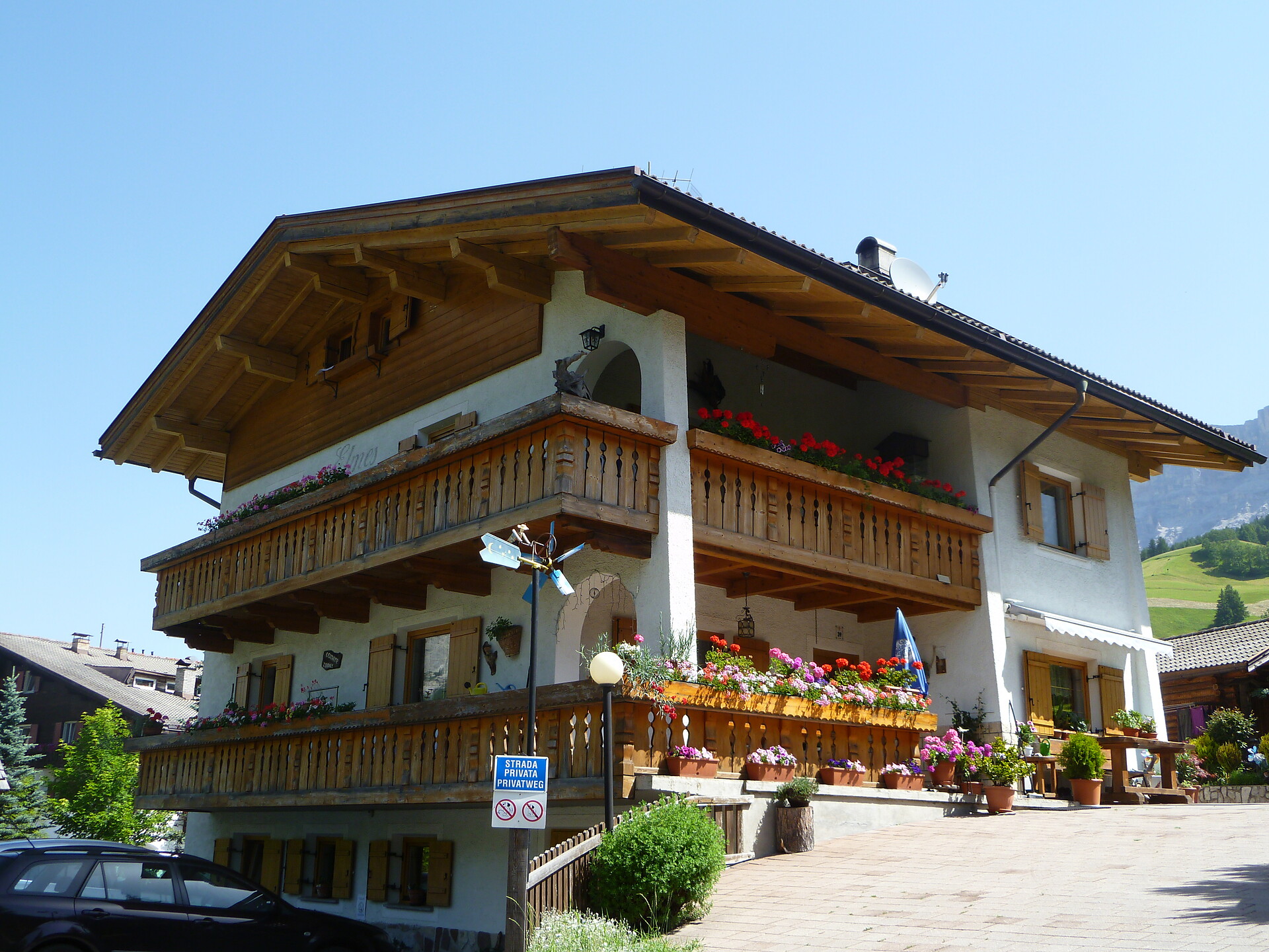 b&b Elmes