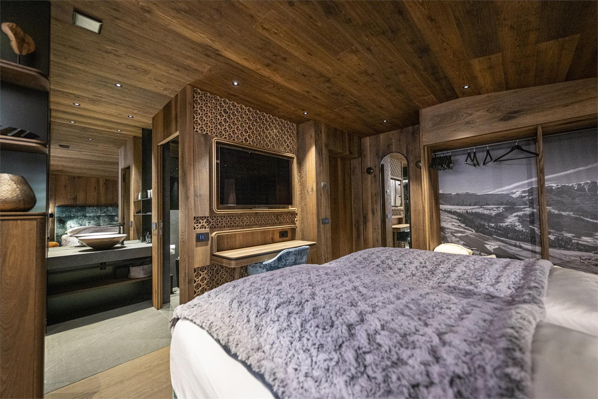 Chalet Urela - Luxury Apartment St.Christina in Gröden 8 suedtirol.info