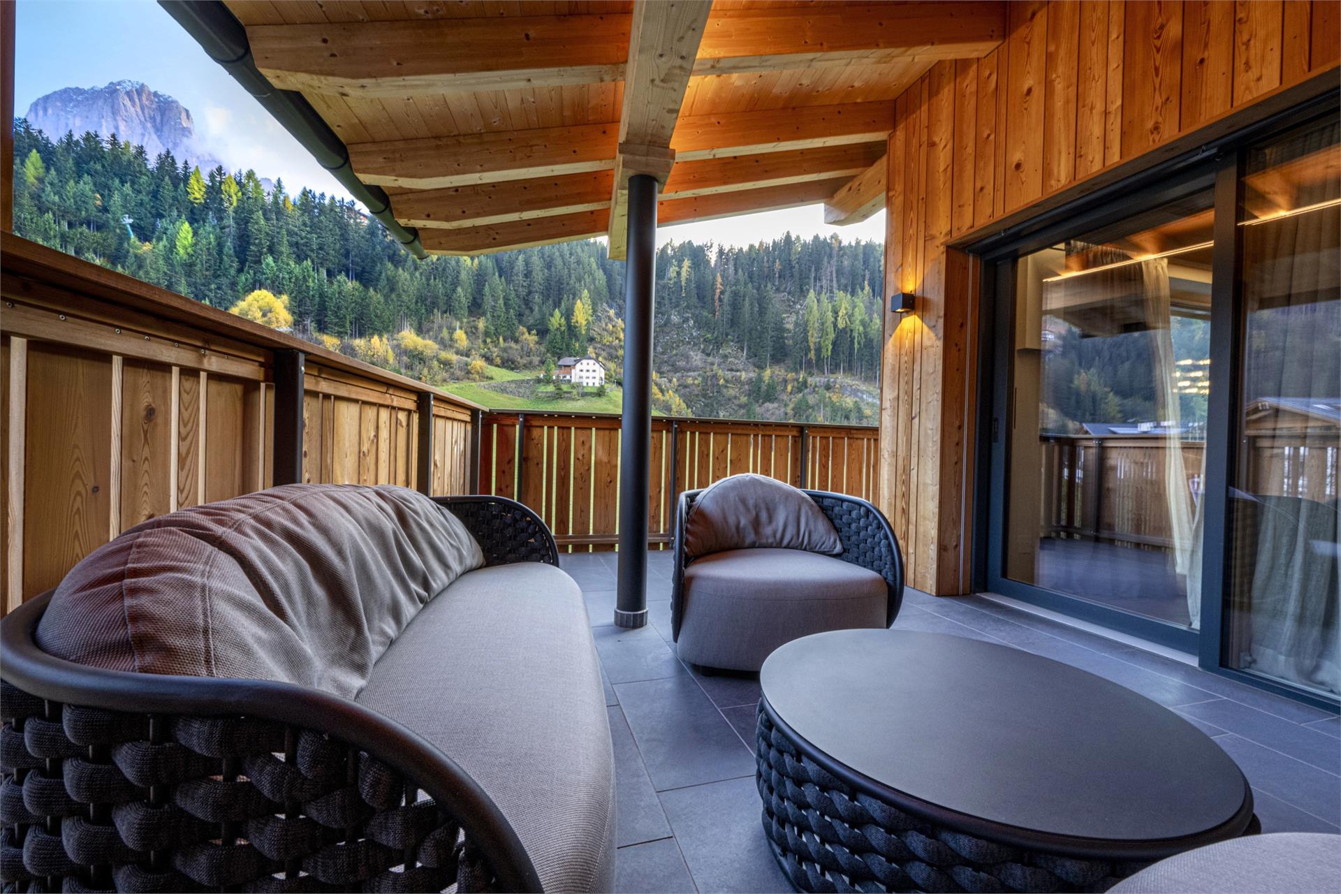 Chalet Urela - Luxury Apartment St.Christina in Gröden 10 suedtirol.info