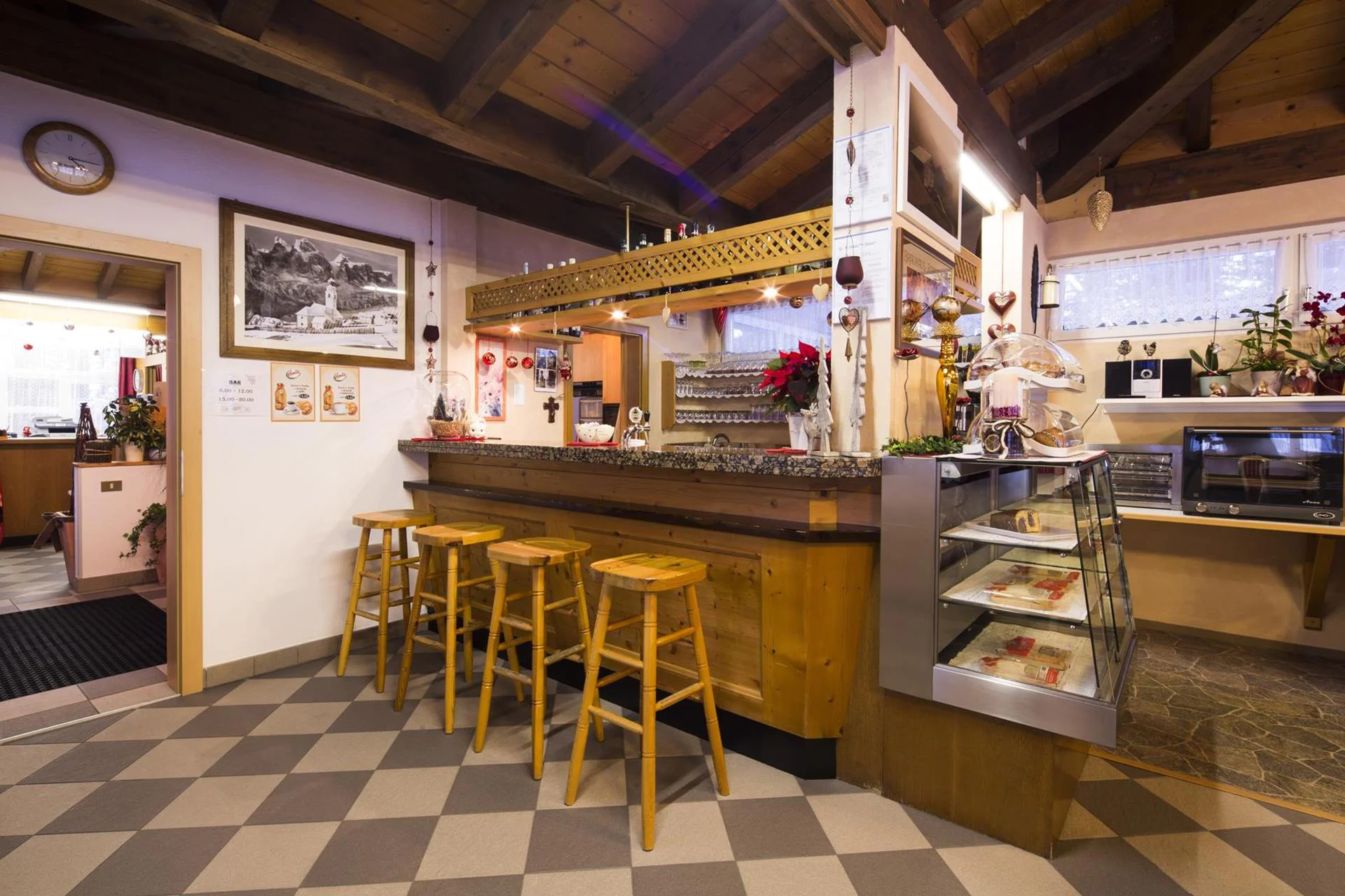 Camping Colfosco-Corvara  ALMI Srl Corvara 19 suedtirol.info