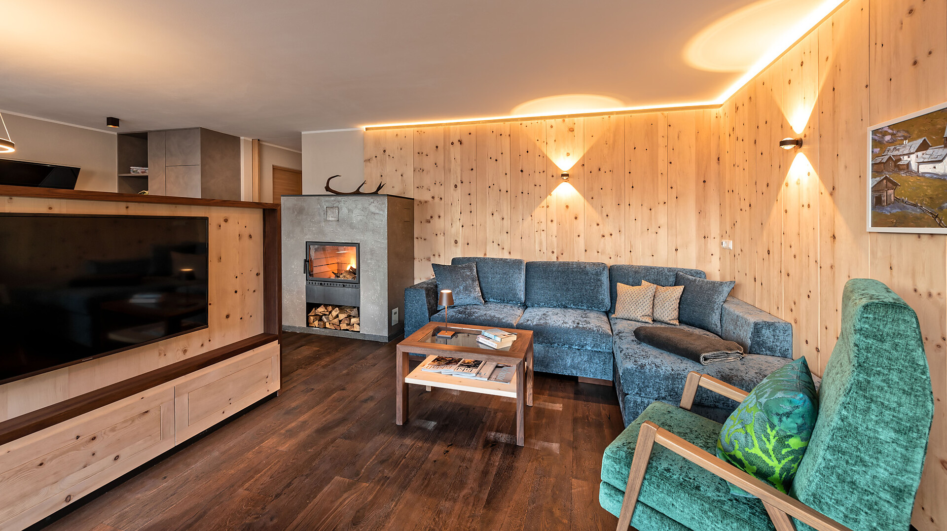 Wohnzimmer mit Kamin