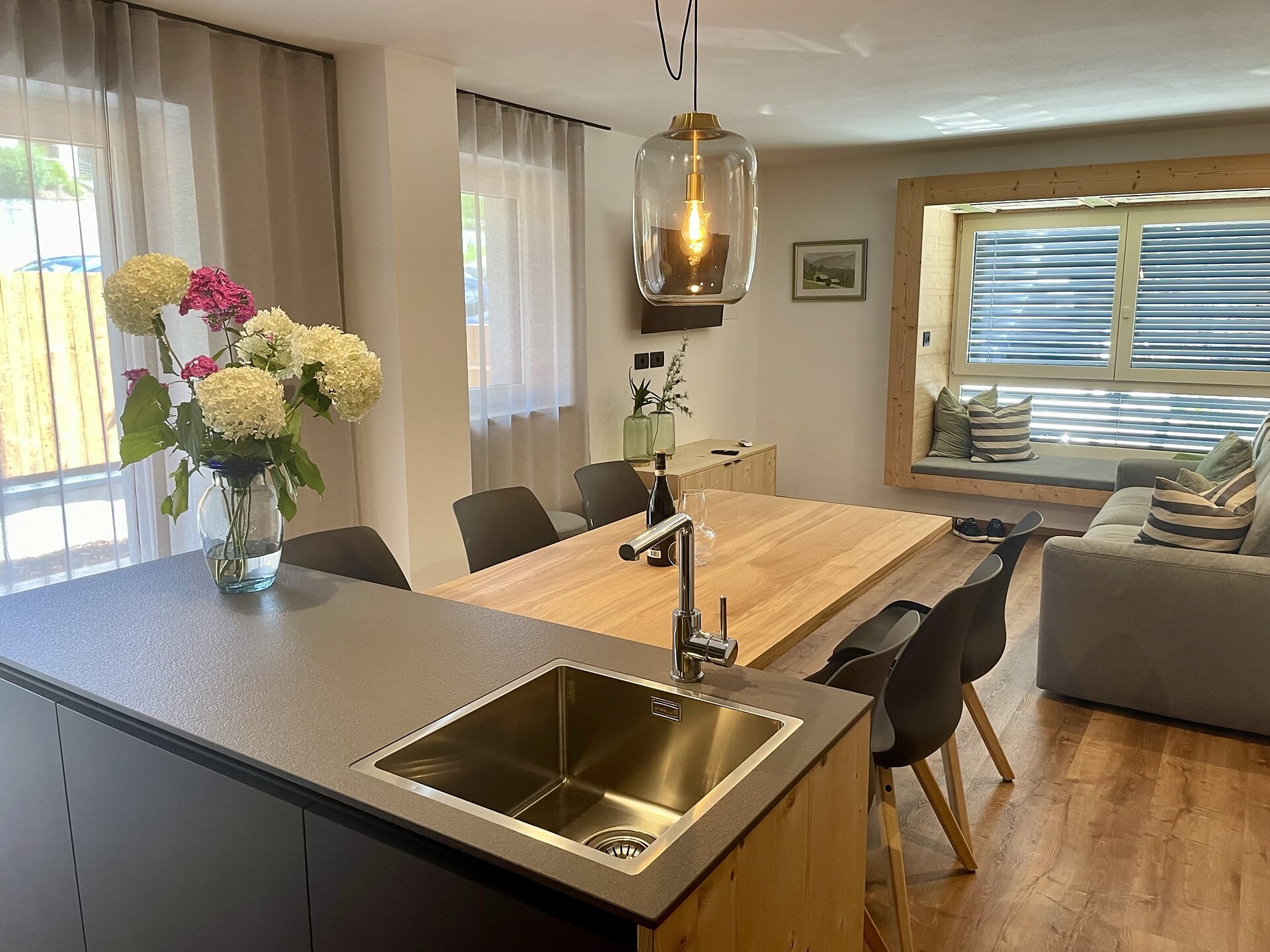 Living room / kitchen