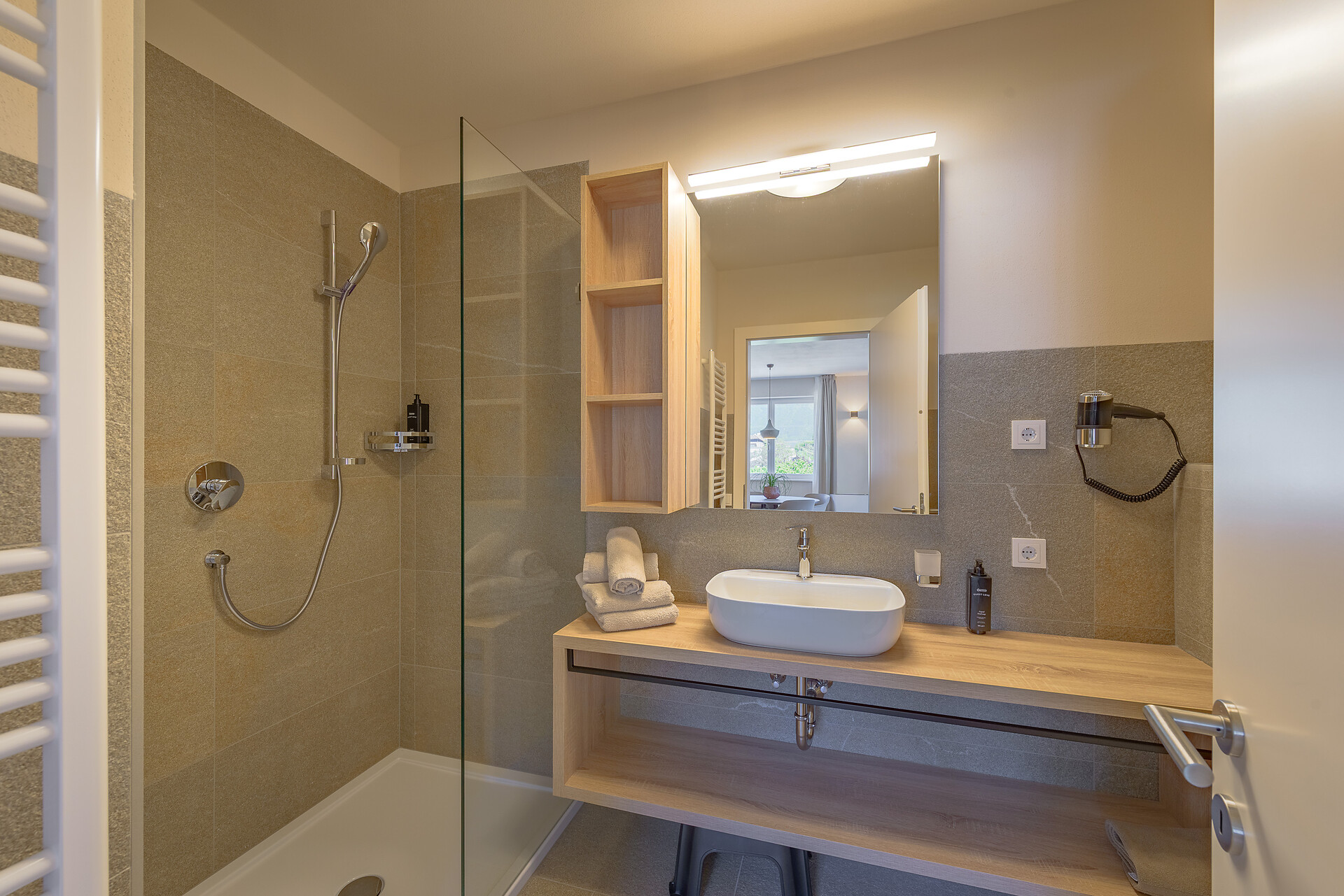 Cornelian Suites & Rooms - Südtiroler Weinstraße - #30 - suedtirol.info