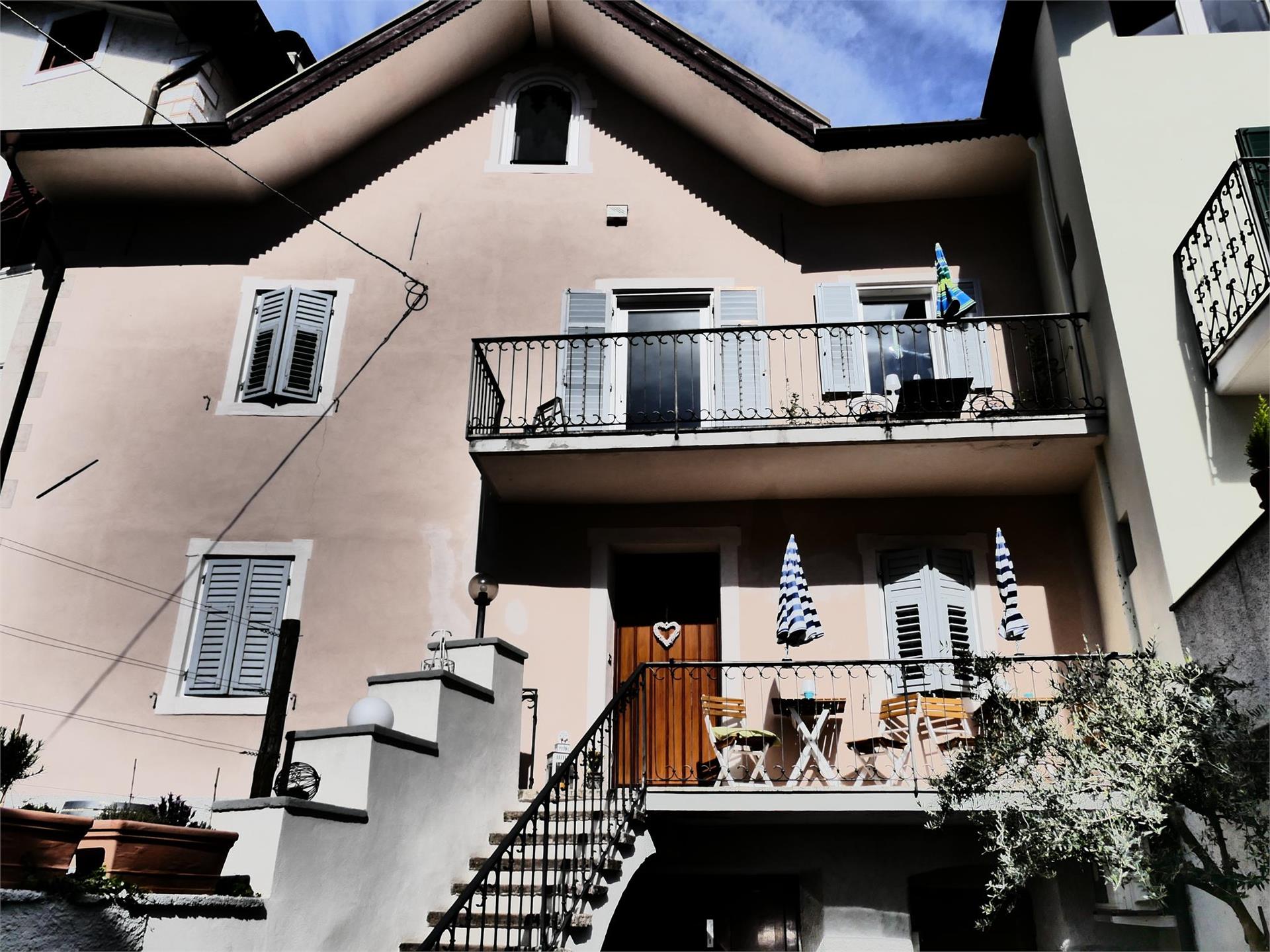 Chalet 1897 Caldaro sulla Strada del Vino 1 suedtirol.info