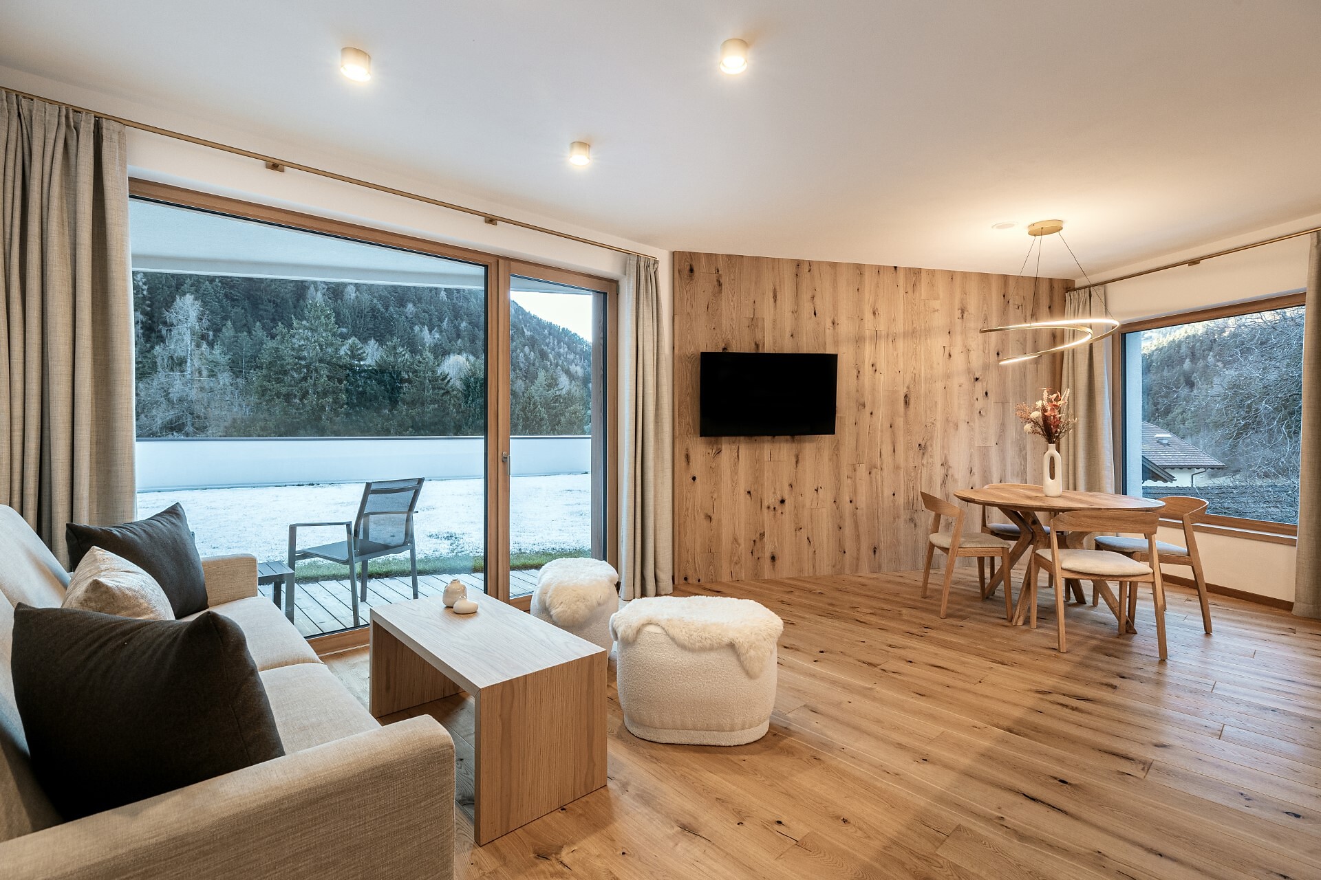 Apartment White