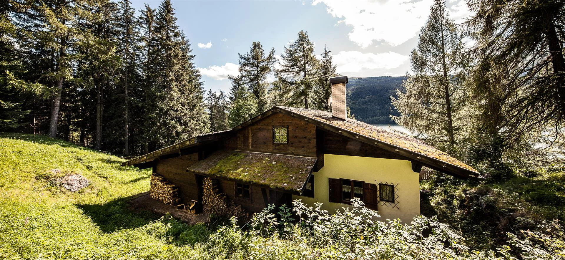 Chalet al lago di Resia Curon Venosta 26 suedtirol.info