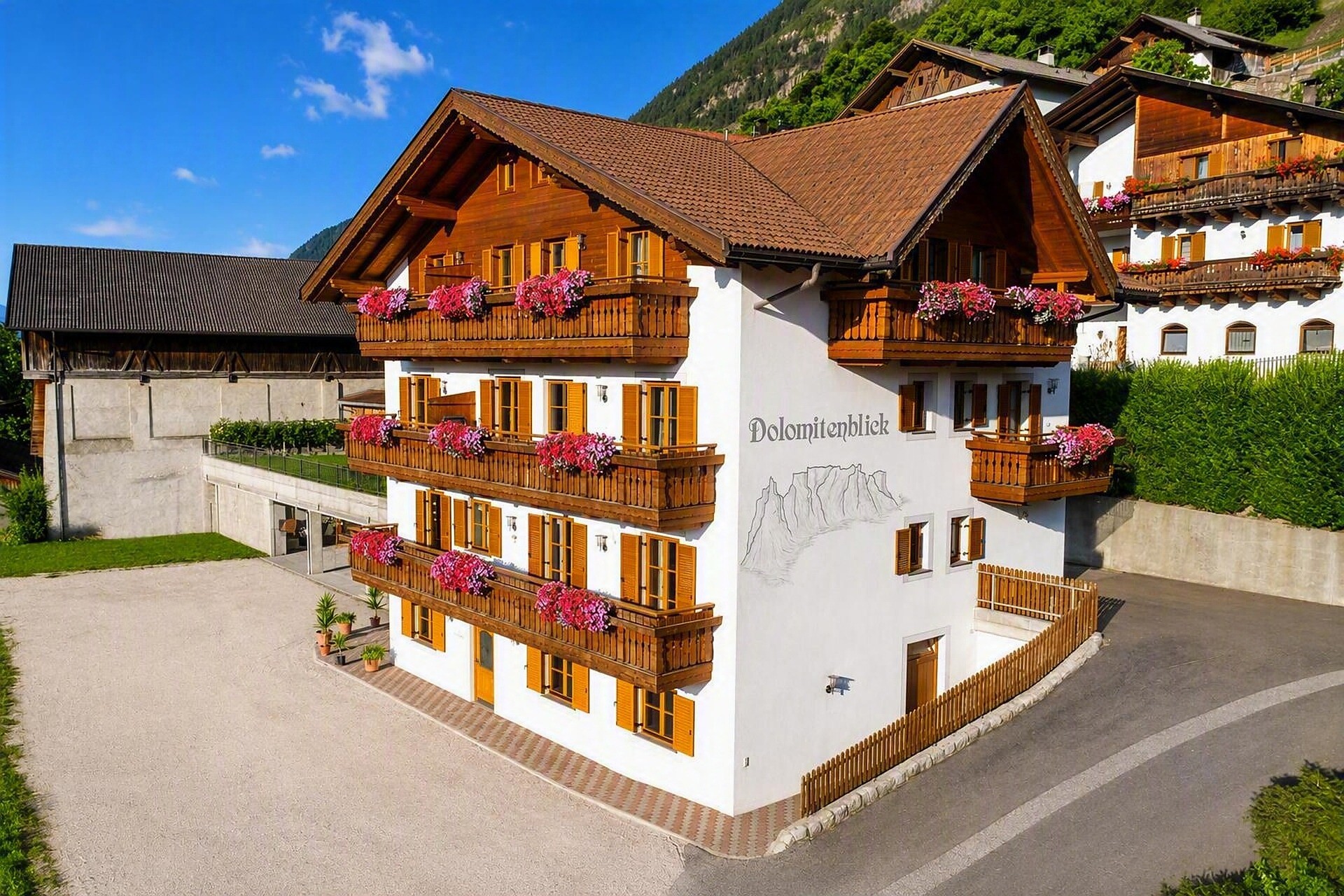 Dolomitenblick - Brixen/Bressanone and environs - #1 - suedtirol.info