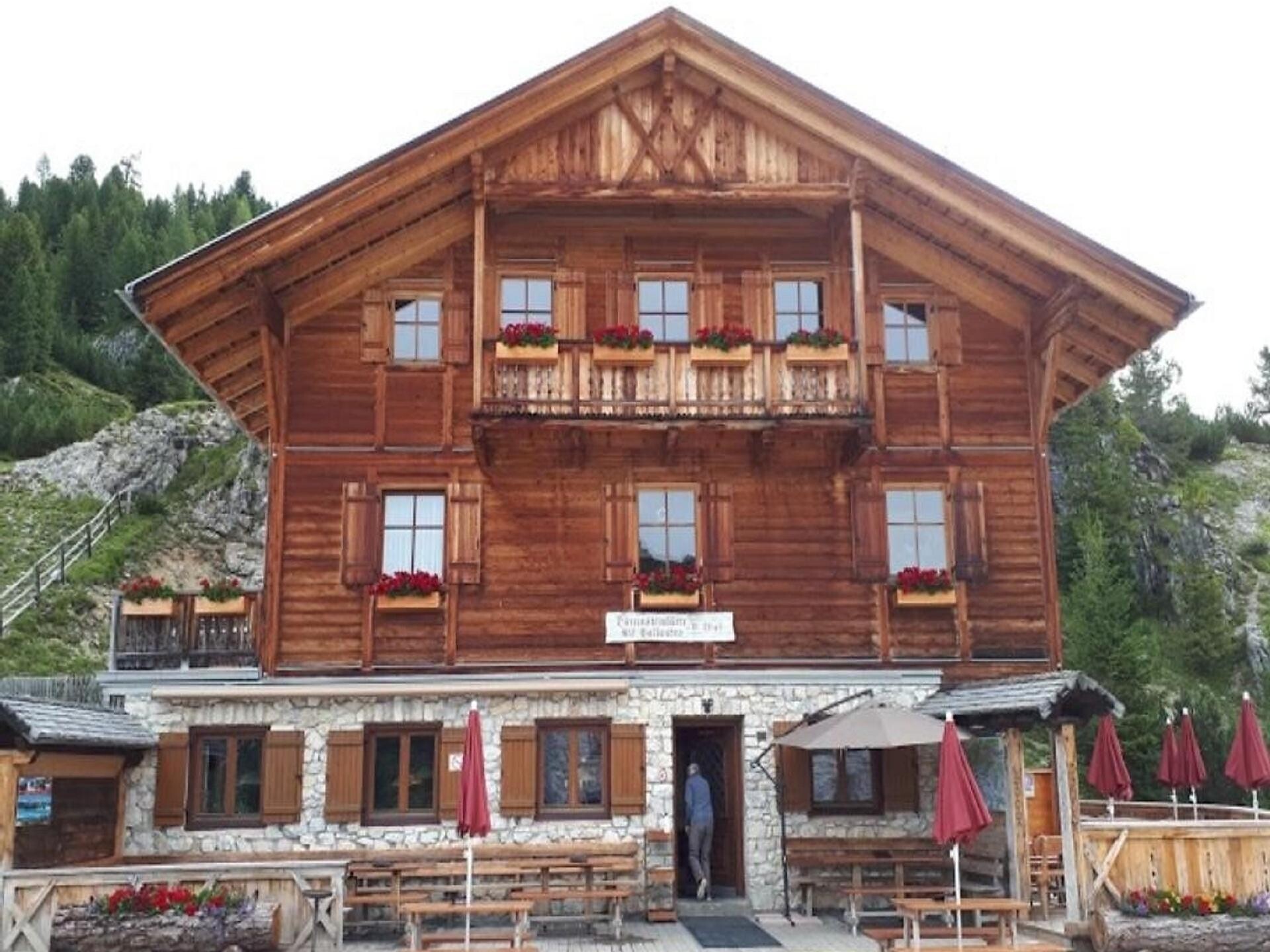 Rifugio Vallandro Braies 1 suedtirol.info