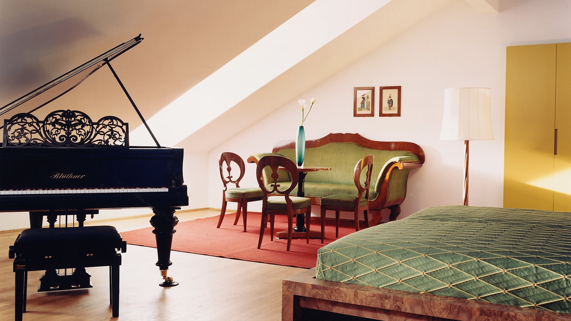 Junior Suite Deluxe, Künstler Manfred Alois Maier