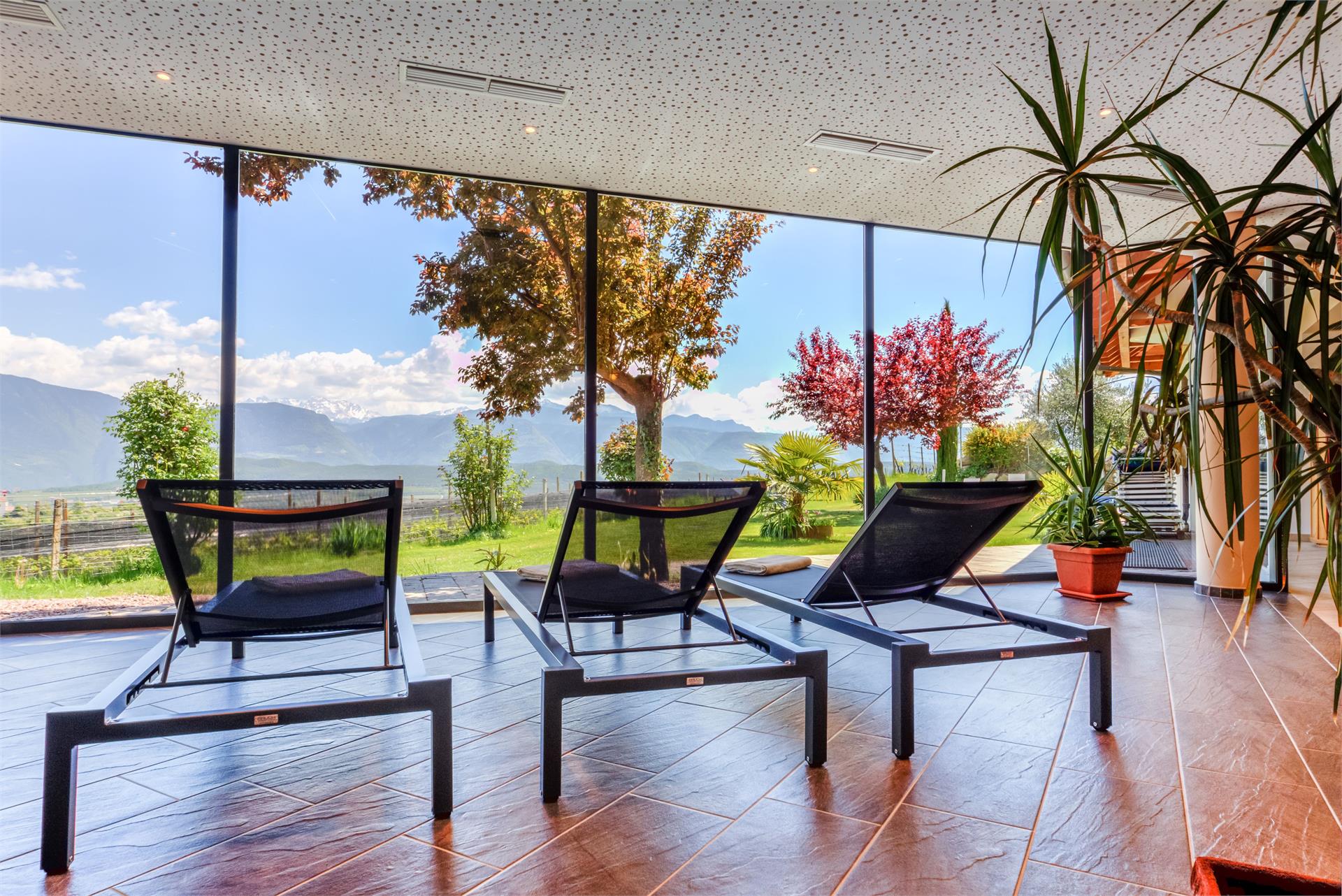 DAS MATSCHER - Residence & Garden Hotel Appiano sulla Strada del Vino 7 suedtirol.info