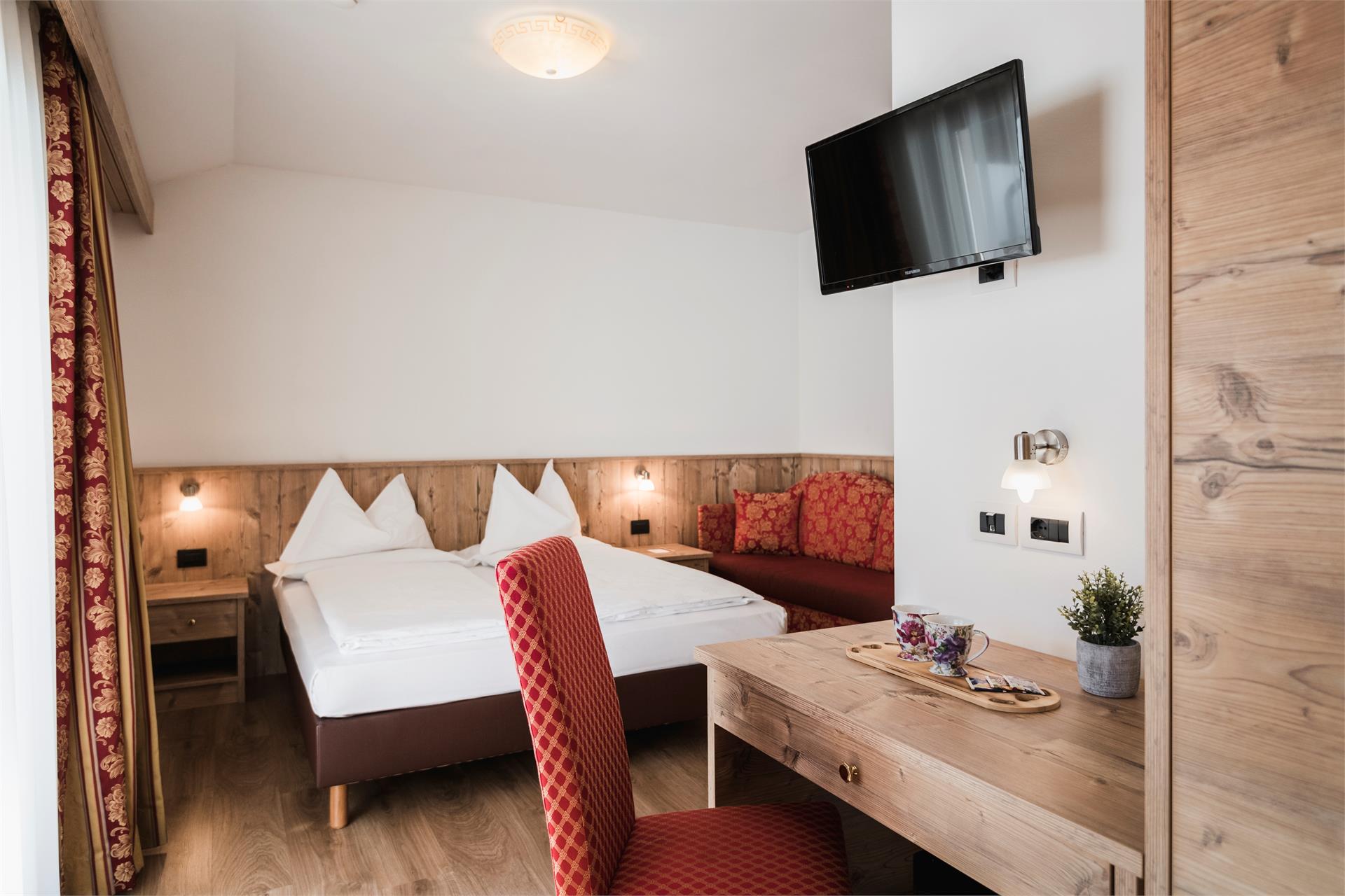 Dolomites Mountain Hotel Laguscei Corvara 2 suedtirol.info