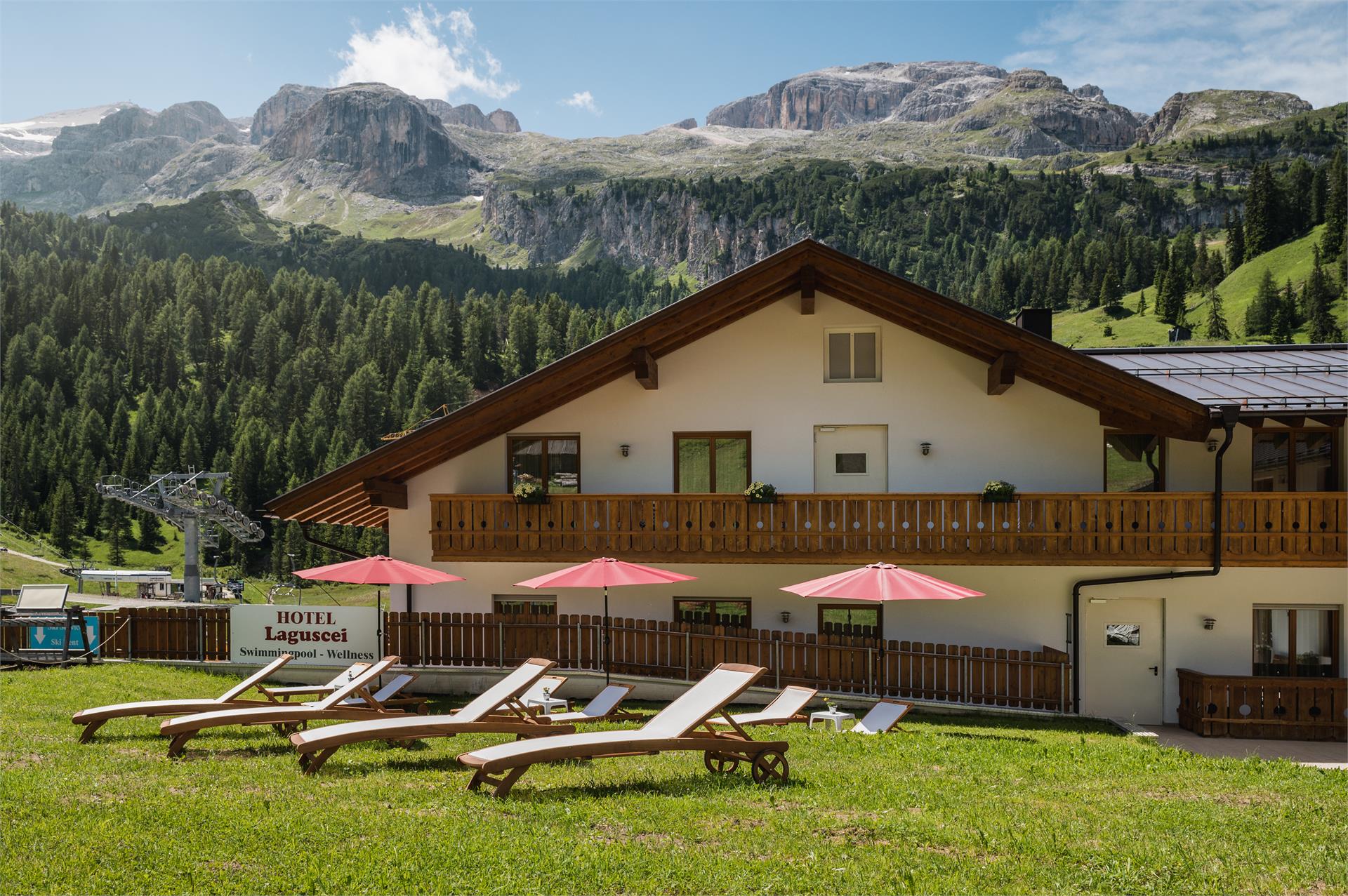 Dolomites Mountain Hotel Laguscei Corvara 26 suedtirol.info