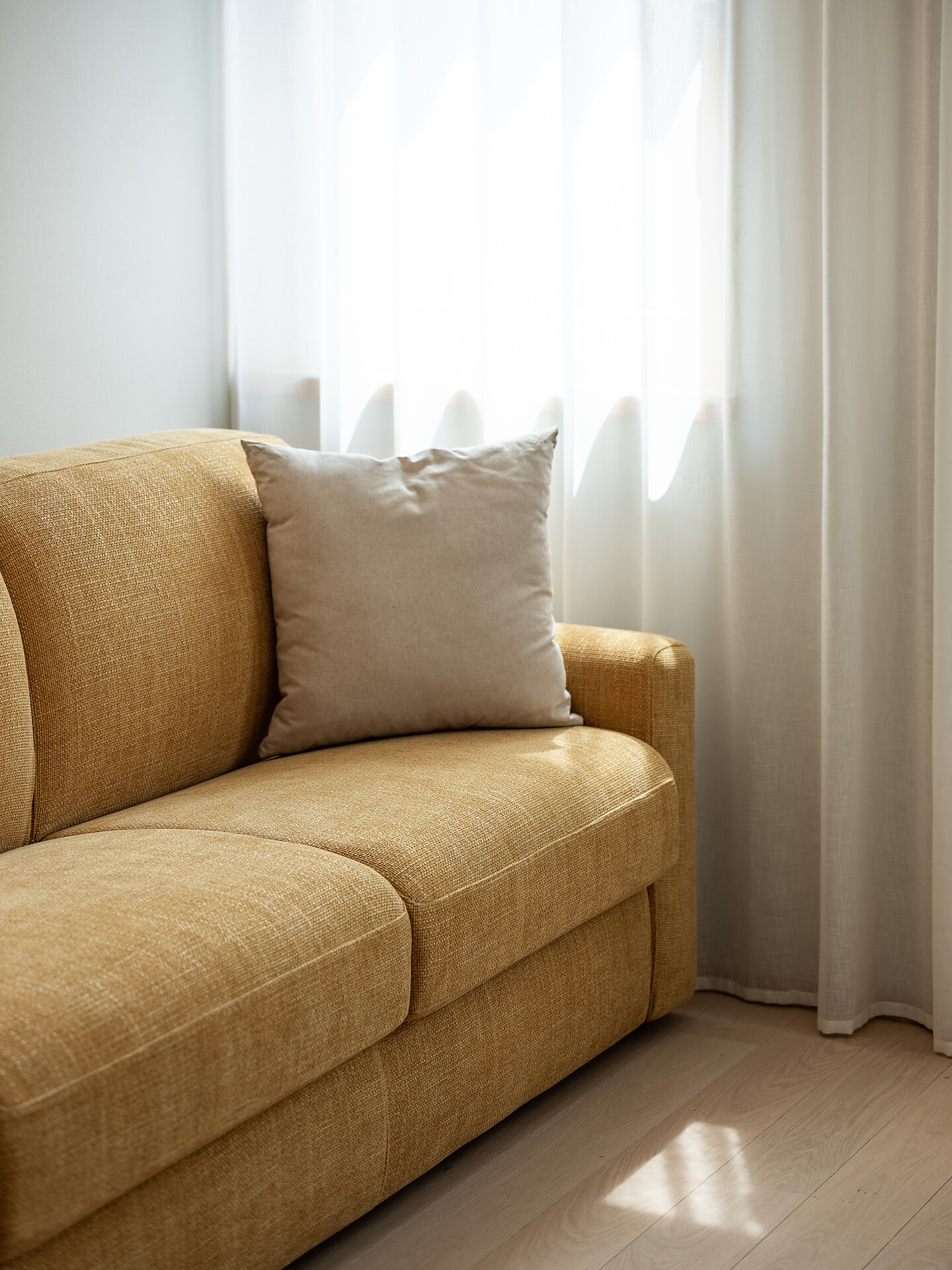 Dianthus Apartment