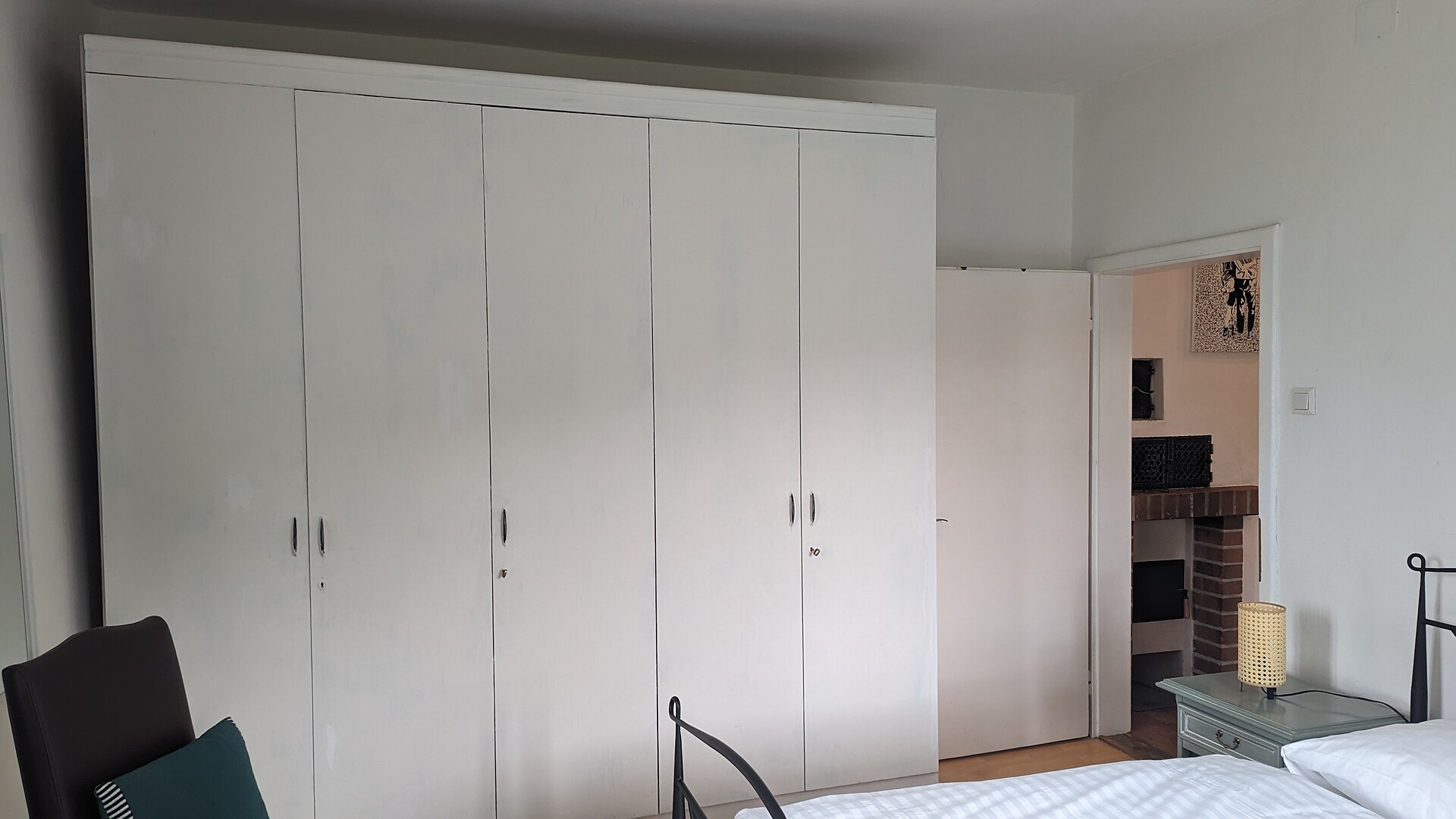 Kleiderschrank