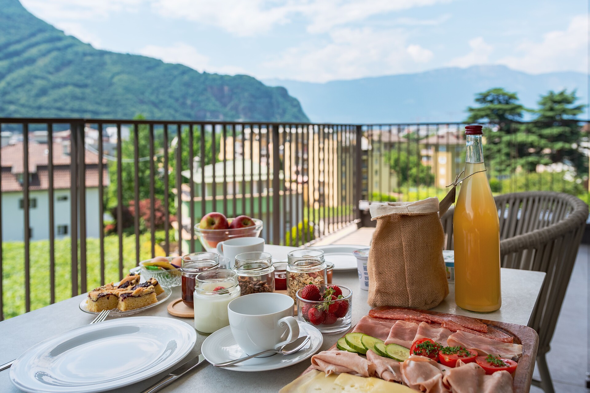 Cestino della colazione con prodotti dell’azienda agricola