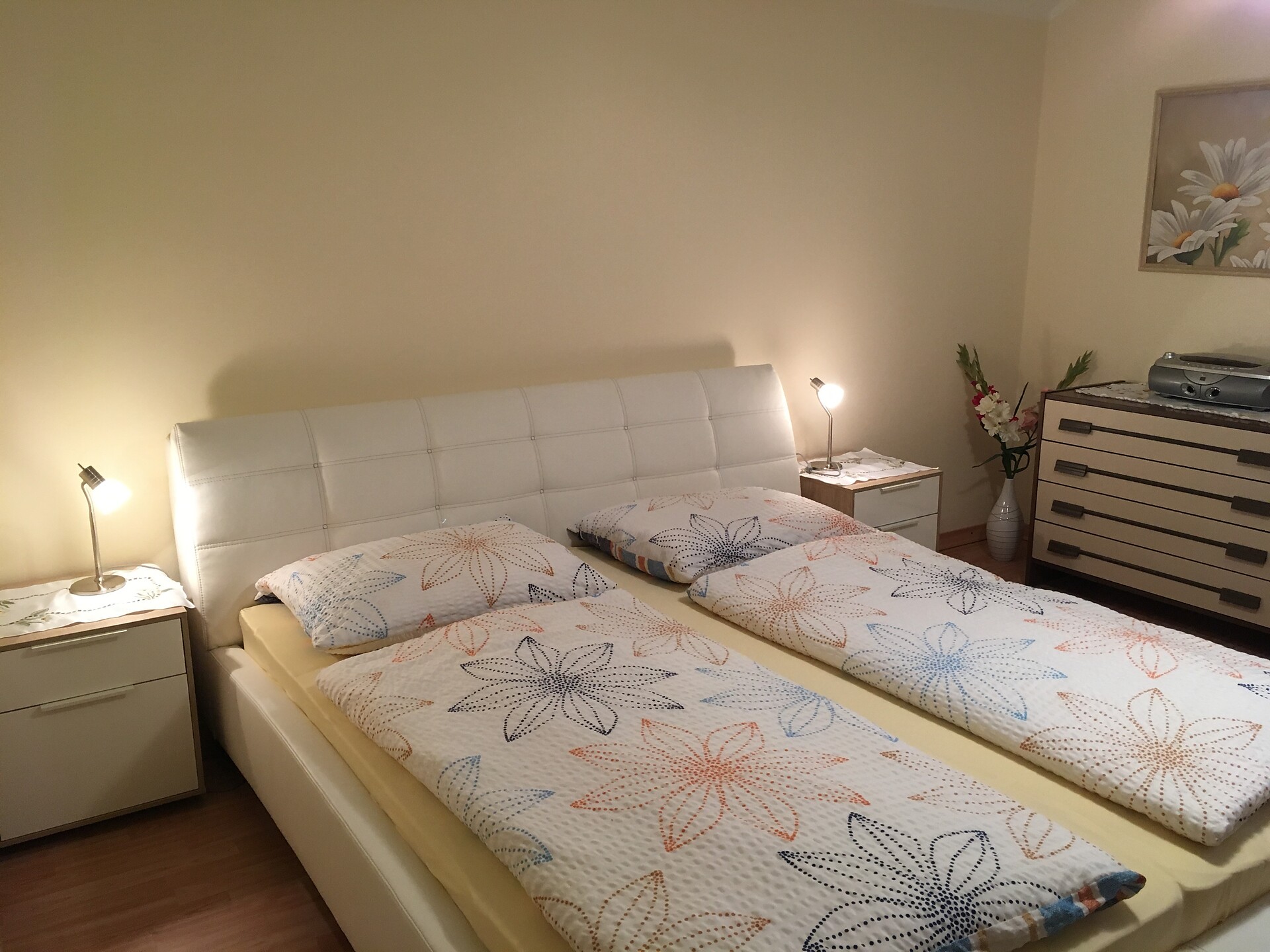 Schlafzimmer 2
