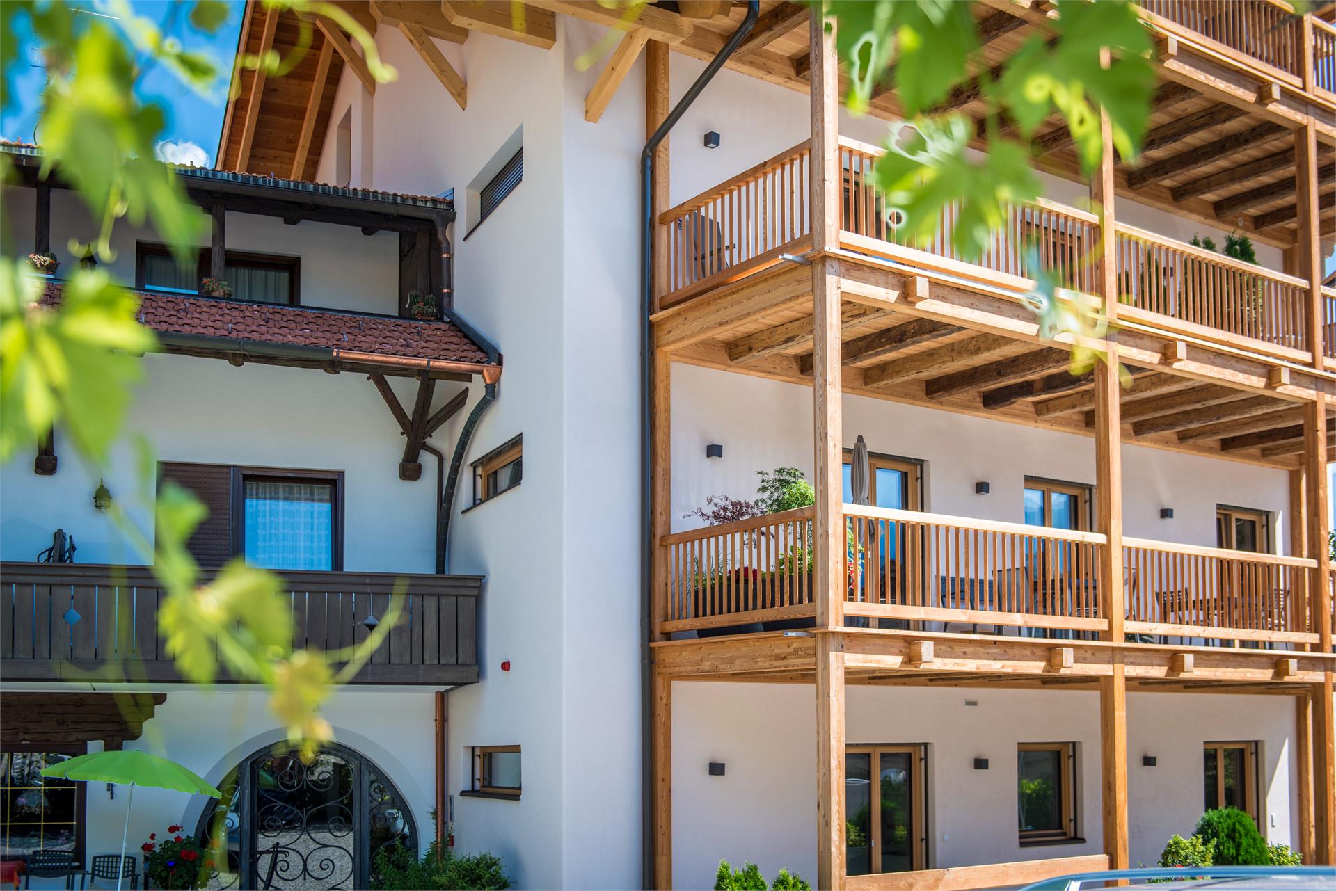 Eco BNB & Apartments Bründlerhof Marling 2 suedtirol.info