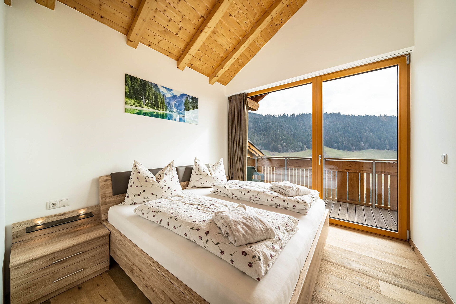 Bed room