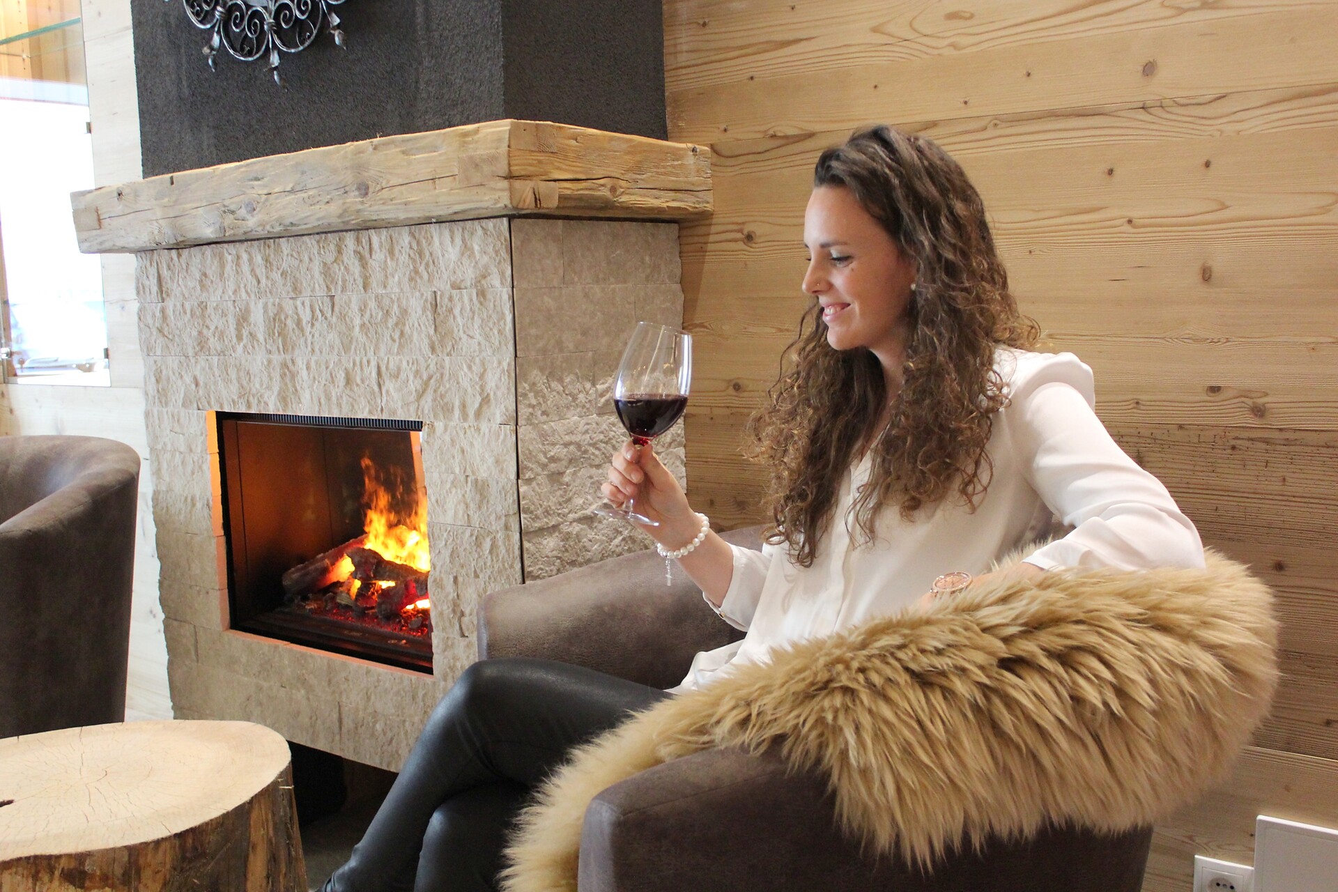 Erlhof Appartement Hotel Deluxe Ahrntal/Valle Aurina 11 suedtirol.info